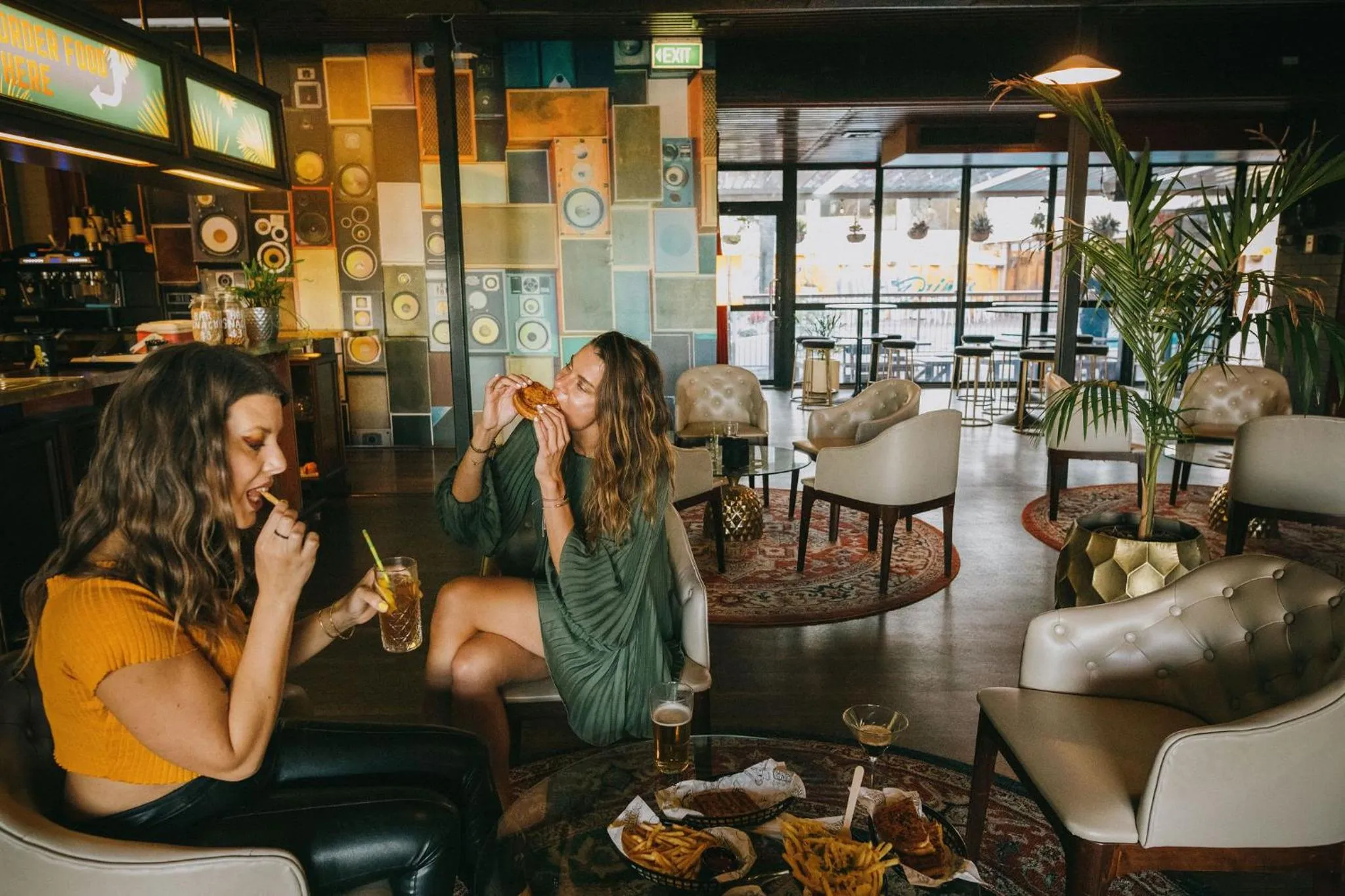 Restaurant/places to eat in Indian Ocean Hotel