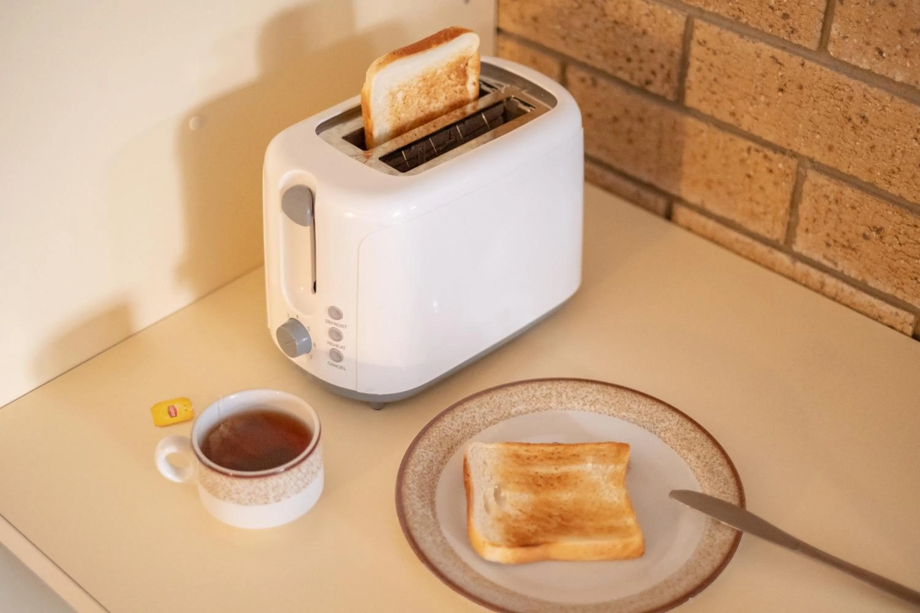 Kitchen or kitchenette in Hepburn Springs Motor Inn