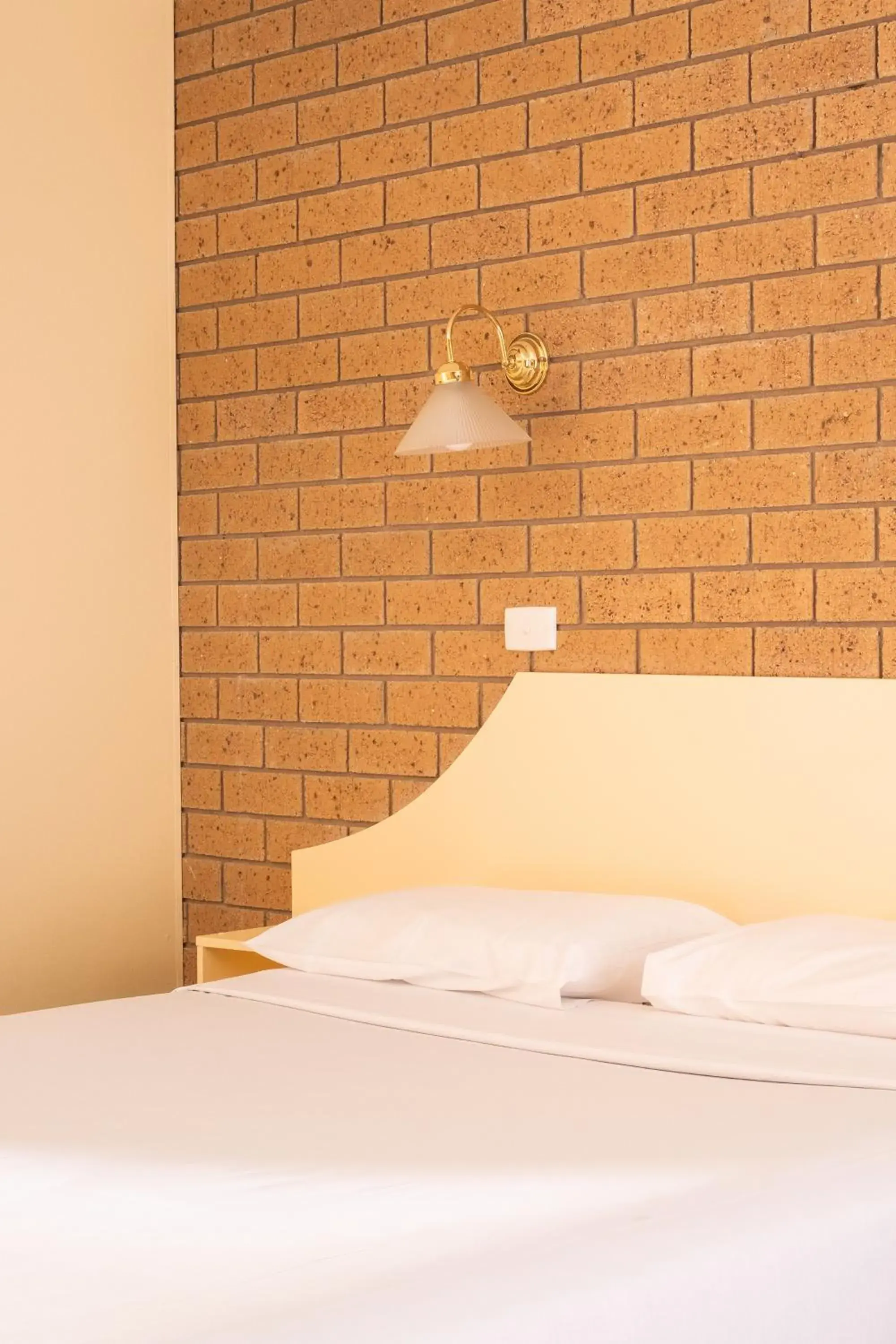 Queen Room in Hepburn Springs Motor Inn Queen Room in Hepburn Springs Motor Inn