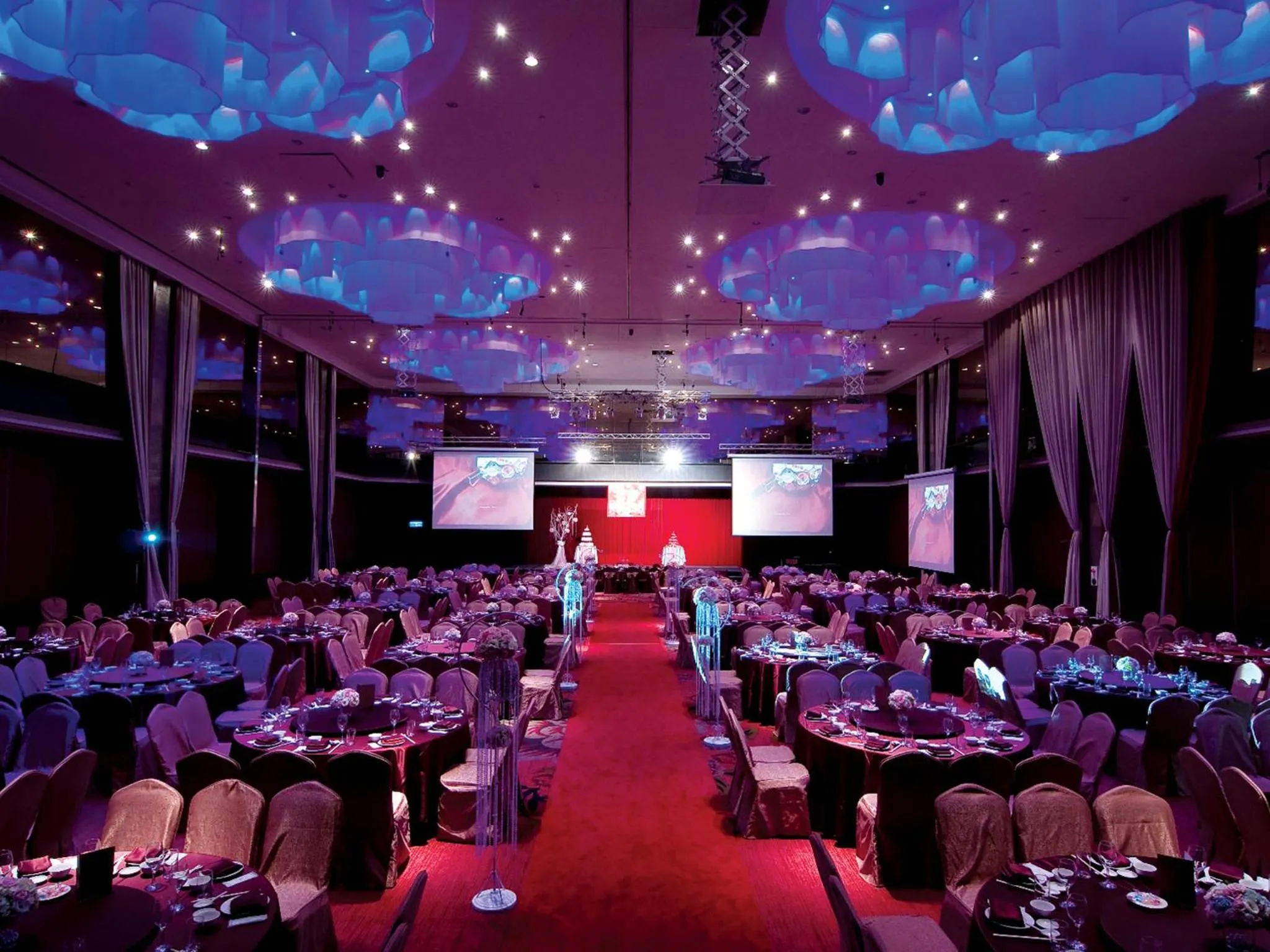 Restaurant/places to eat in Silks Place Yilan