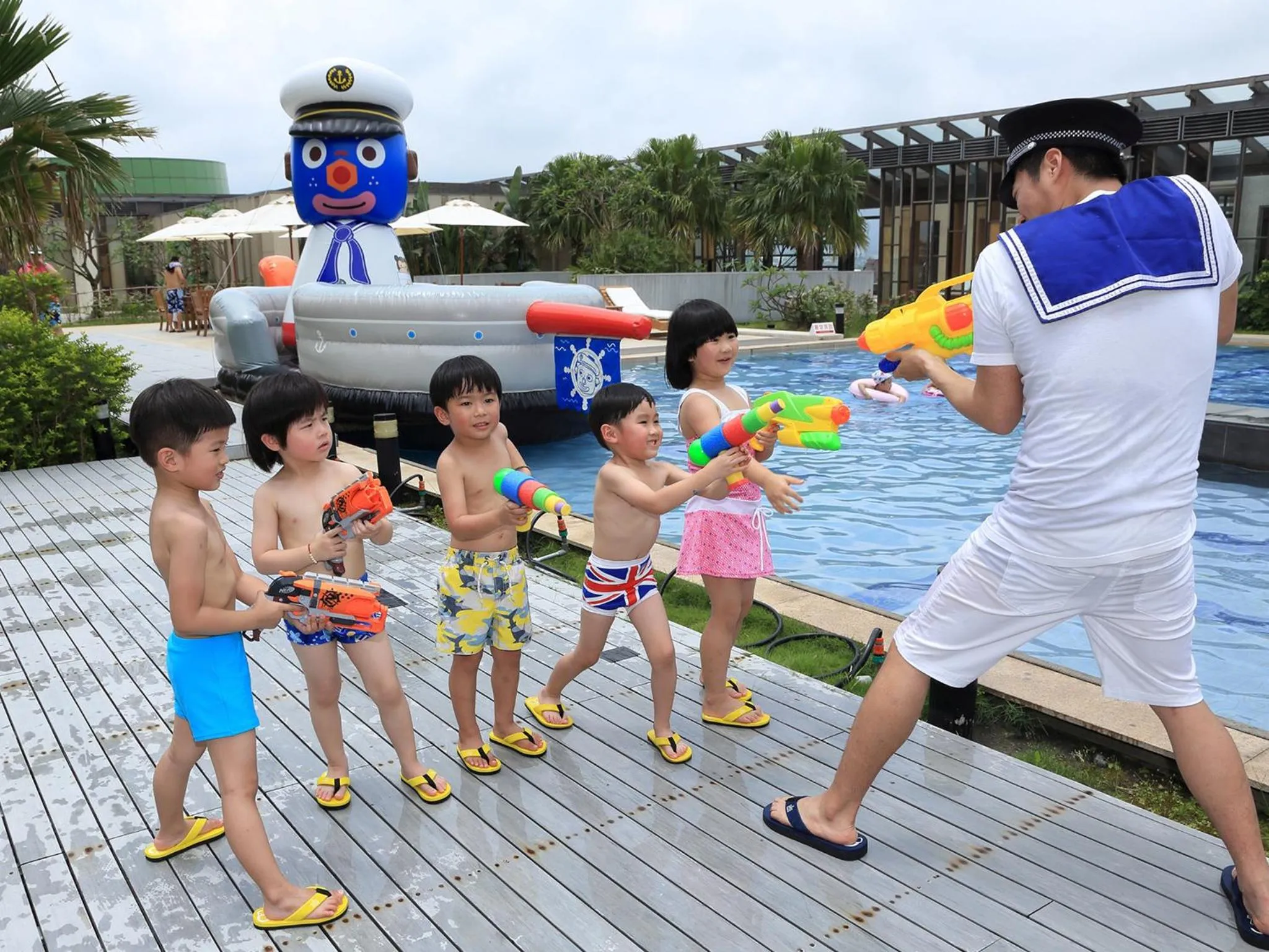 Family in Silks Place Yilan