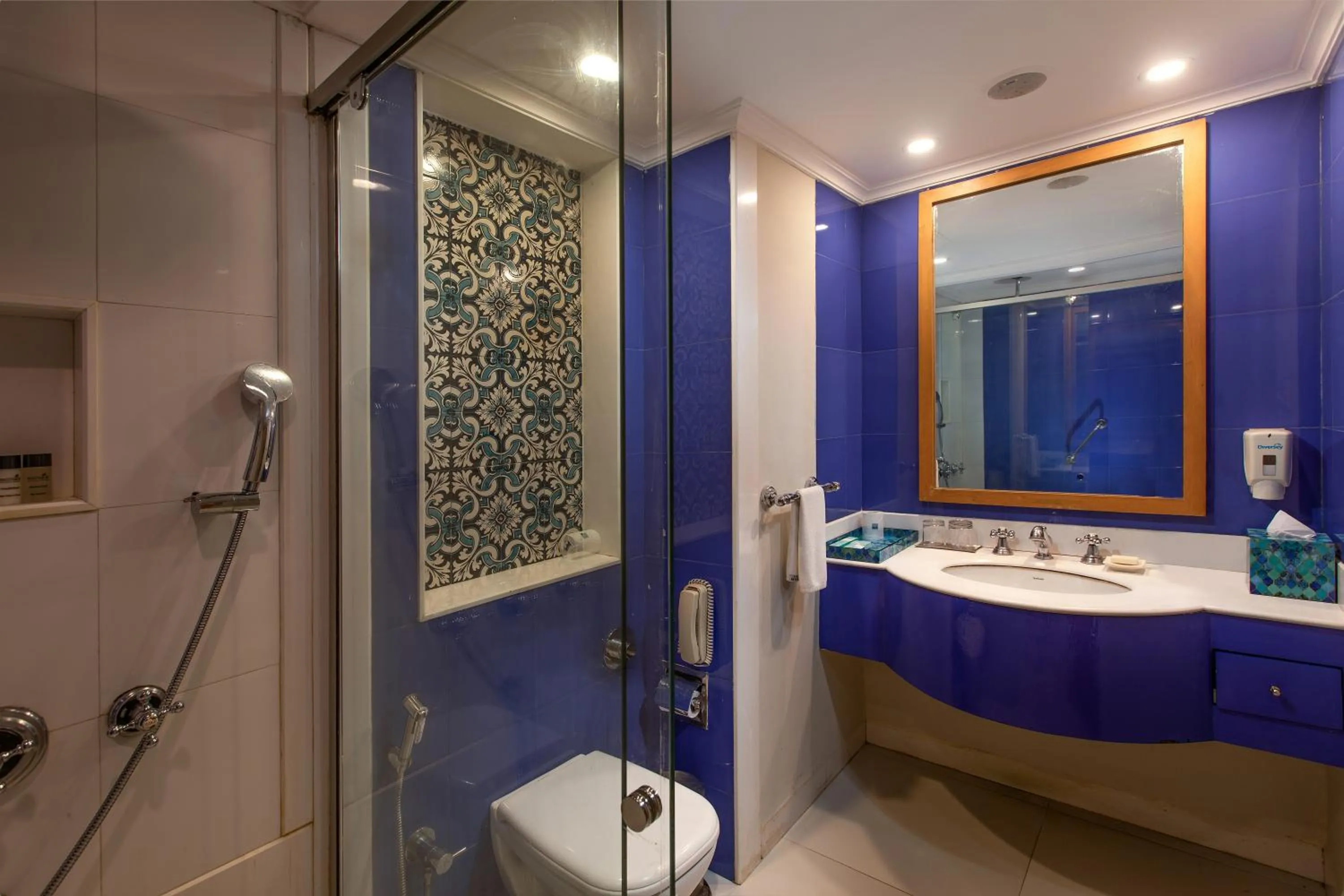 Bathroom in Kenilworth Resort & Spa, Goa