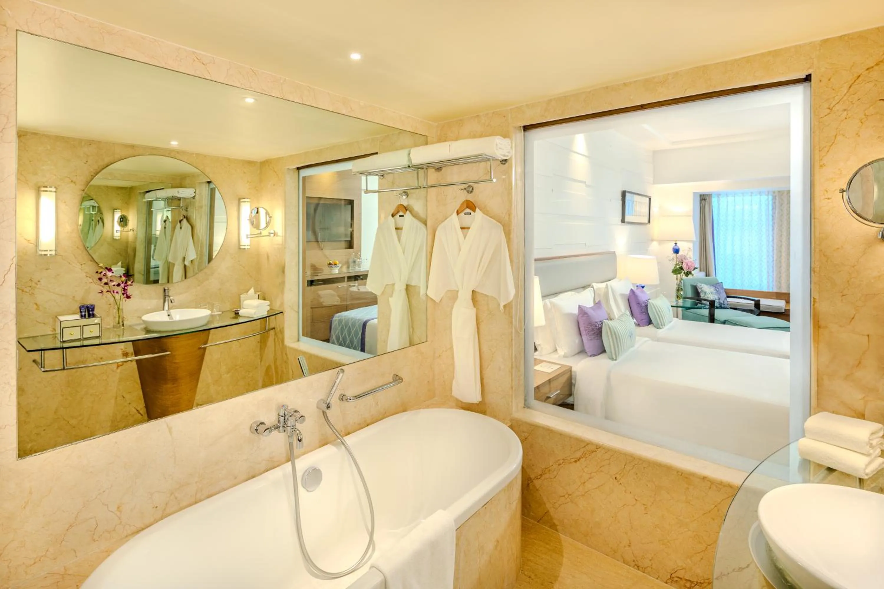 Shower in Vivanta Goa, Panaji