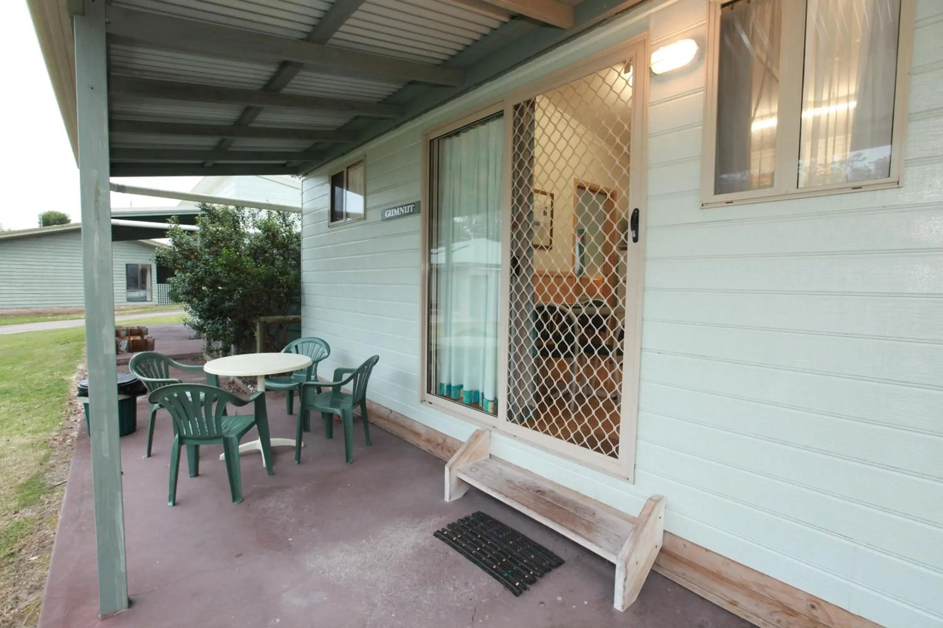 Standard Cottage - No Bathroom - Uses Parks Amenities Blocks in Lakesea Park Standard Cottage - No Bathroom - Uses Parks Amenities Blocks in Lakesea Park