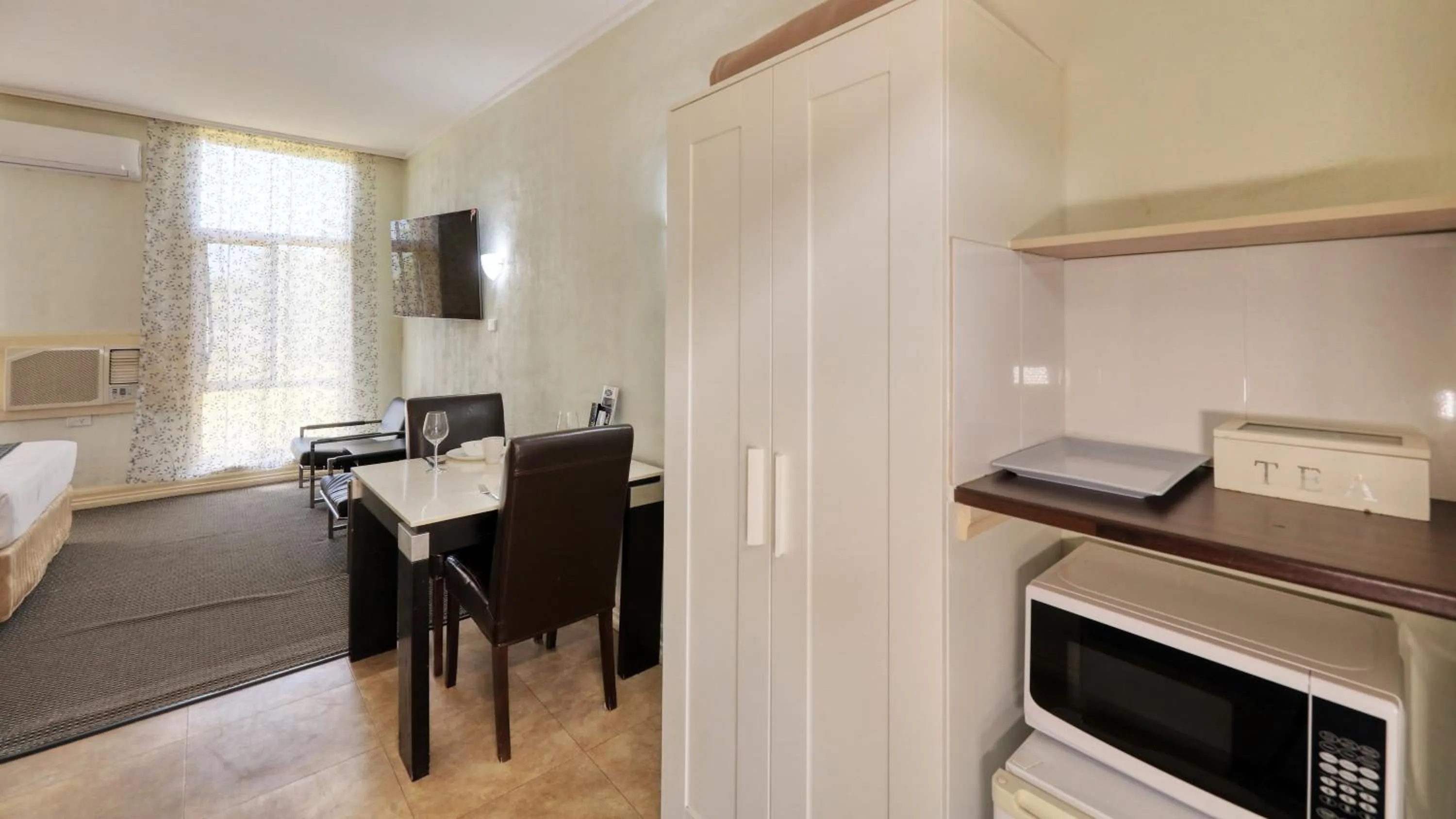 TV and multimedia in Rose City Motor Inn