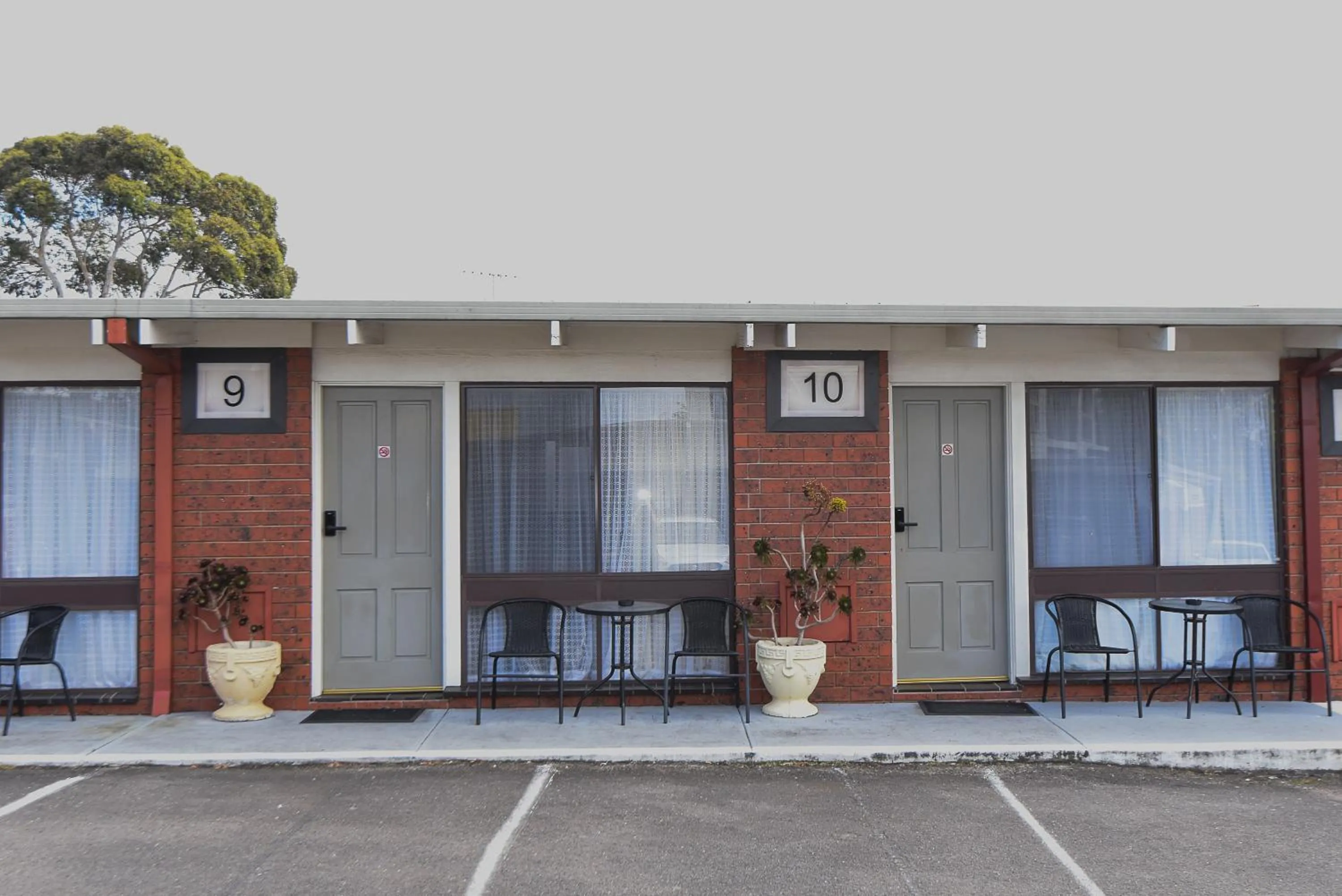 Property building in Abbotswood Motor Inn