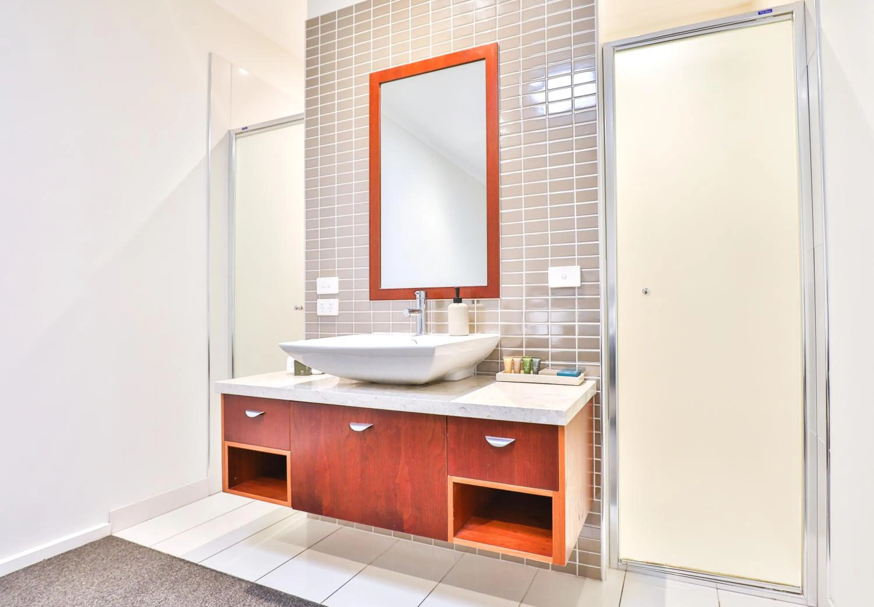 Bathroom in Indulge Apartments - Langtree