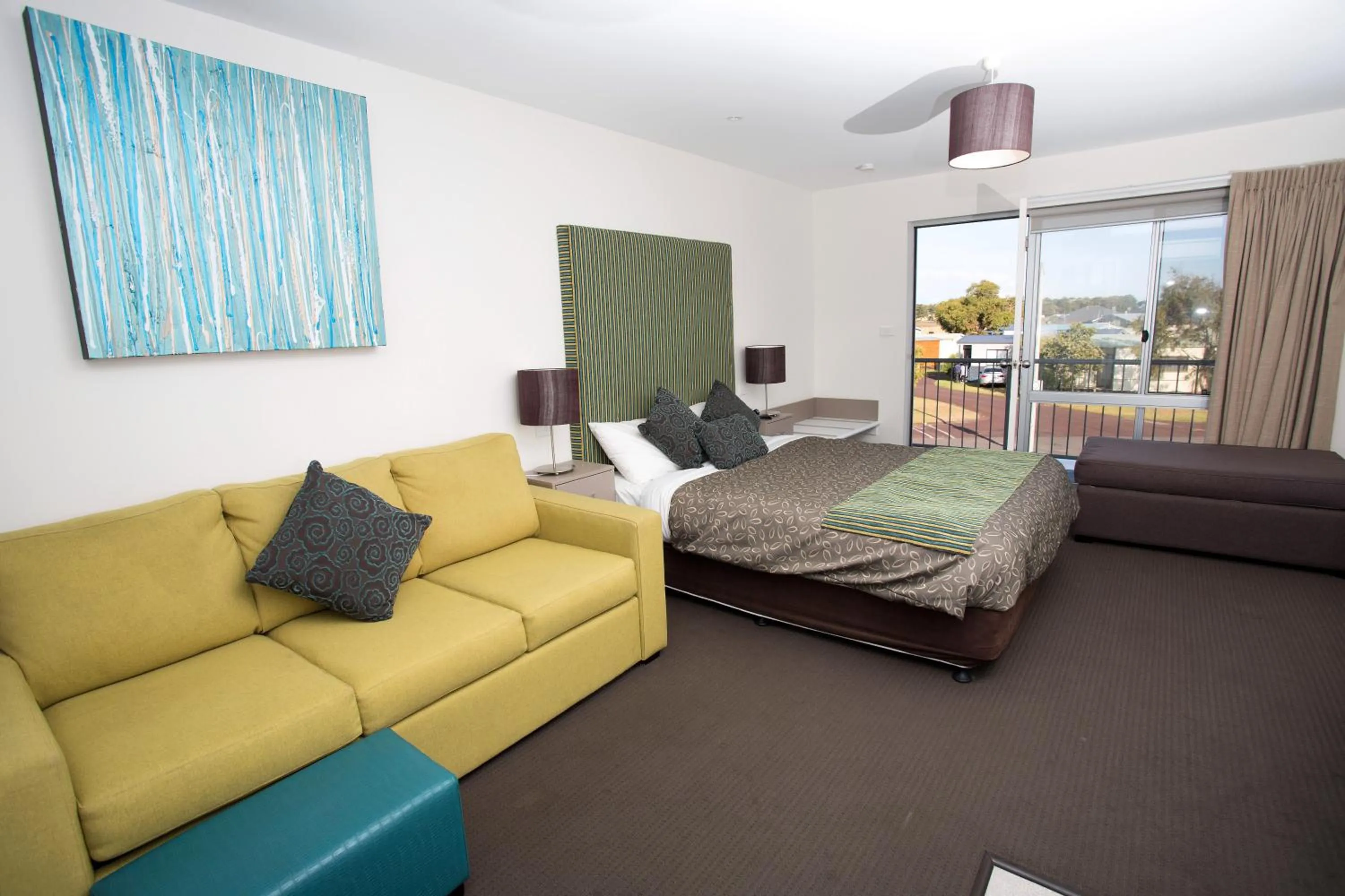 Living room, Bed in BIG4 Port Fairy Holiday Park