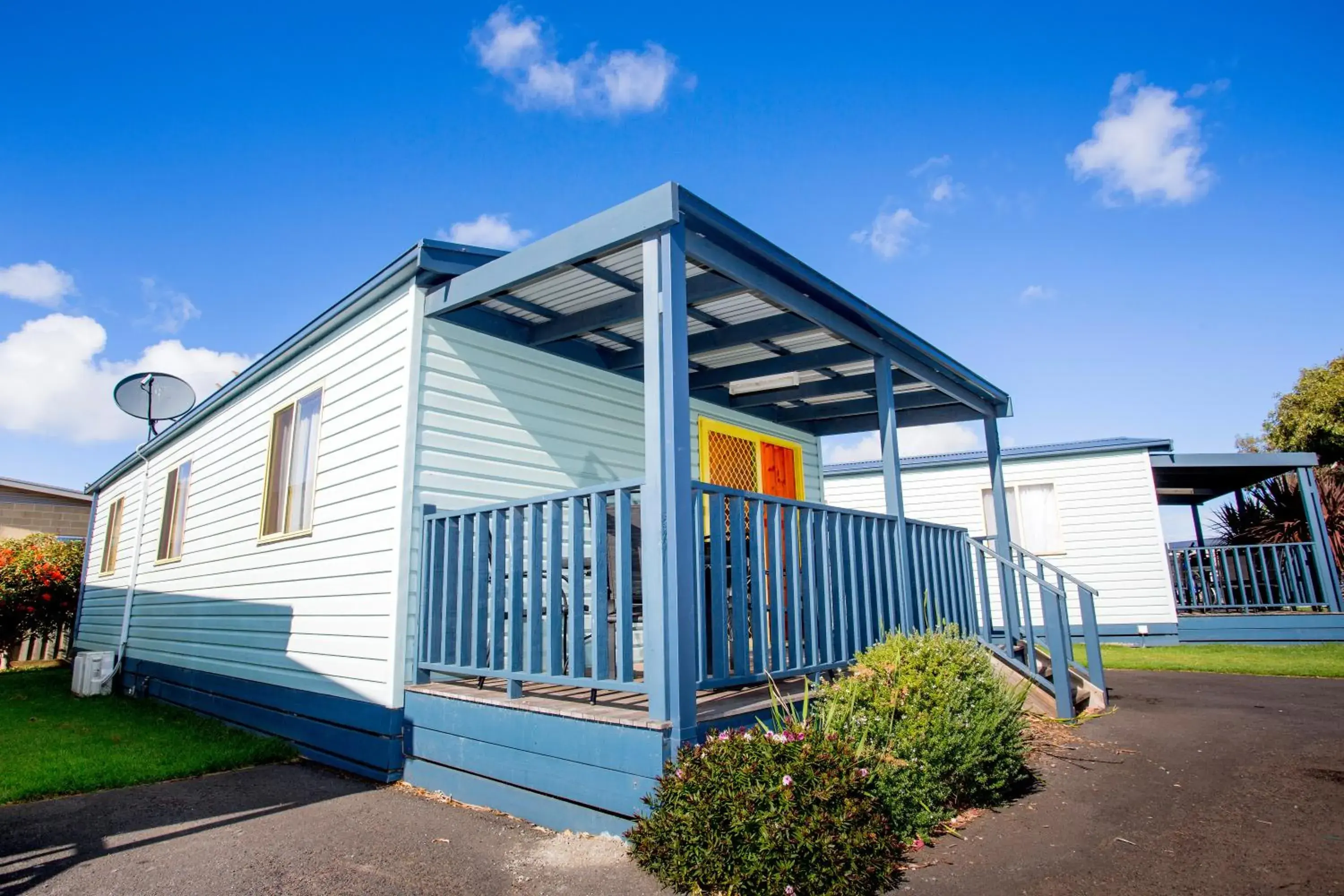 Two-Bedroom Cottage - Heron in BIG4 Port Fairy Holiday Park Two-Bedroom Cottage - Heron in BIG4 Port Fairy Holiday Park
