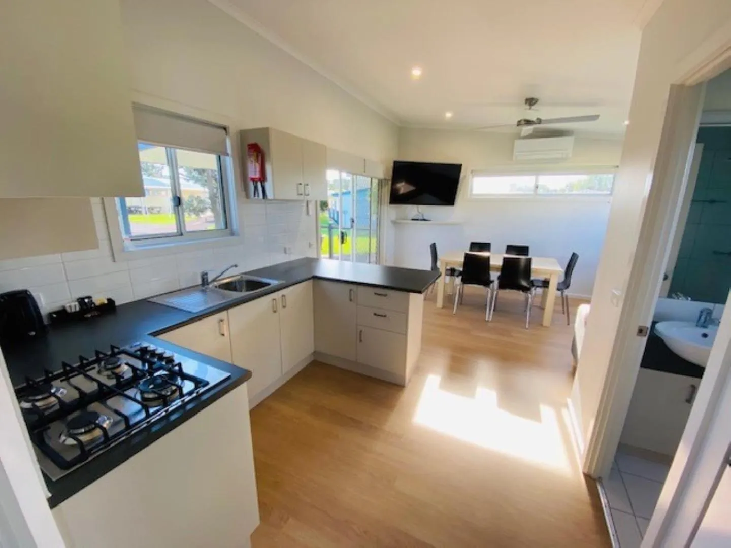 Kitchen or kitchenette in BIG4 Port Fairy Holiday Park