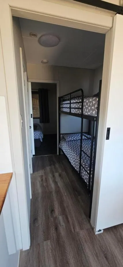 bunk bed, Bed in Drummond Cove Holiday Park