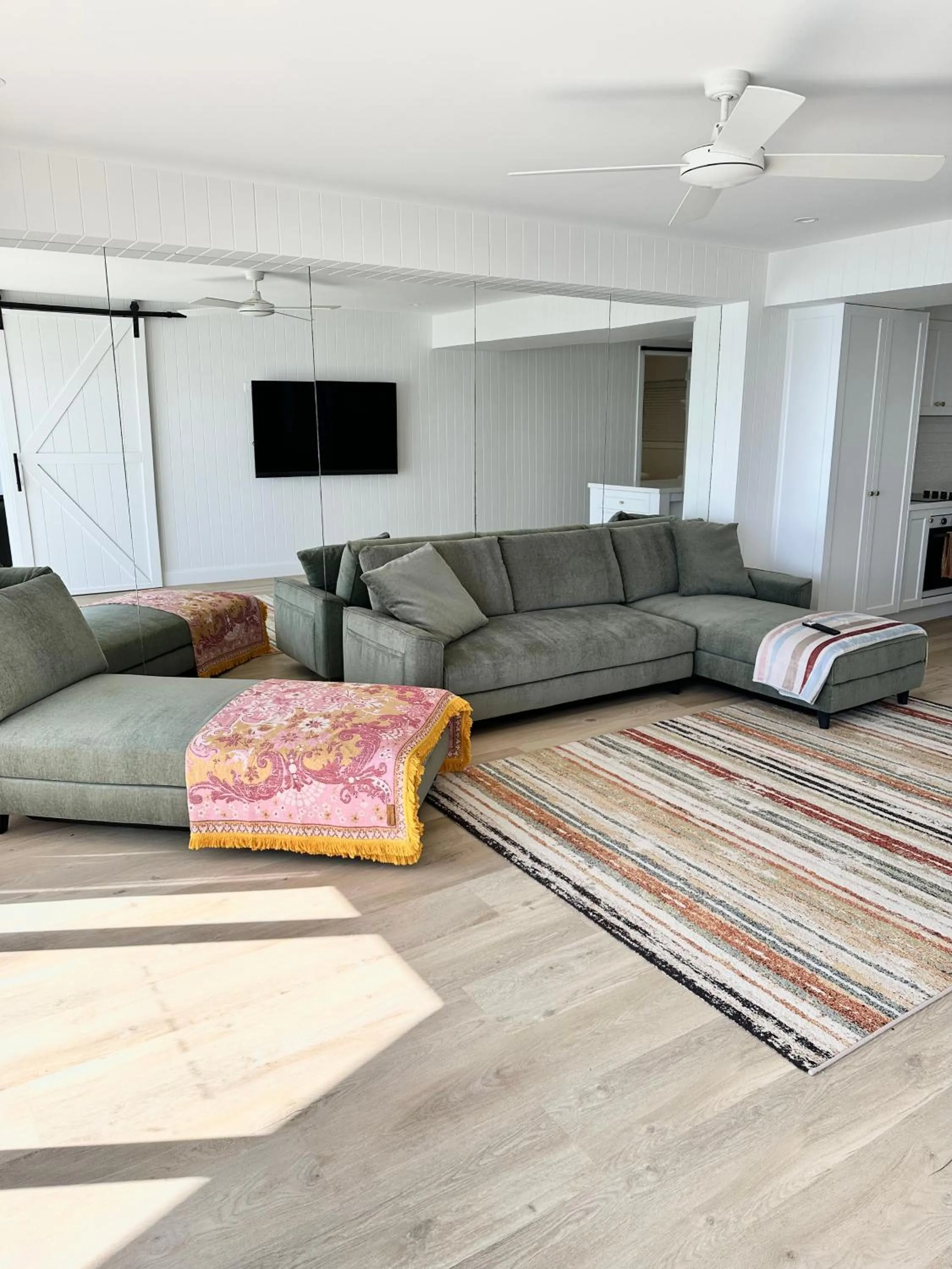 Living room in Hillhaven Holiday Apartments