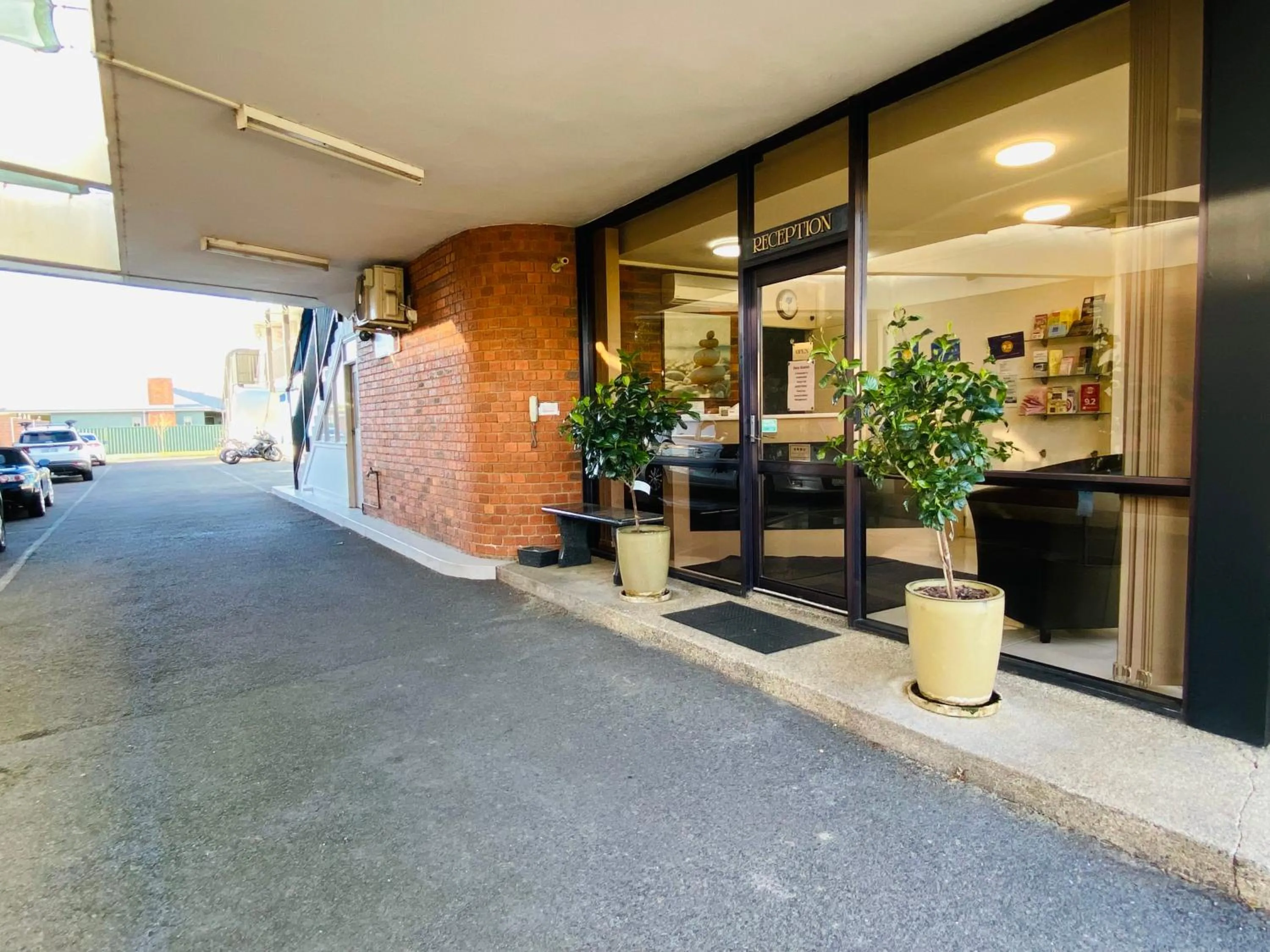 Connells Motel & Serviced Apartments