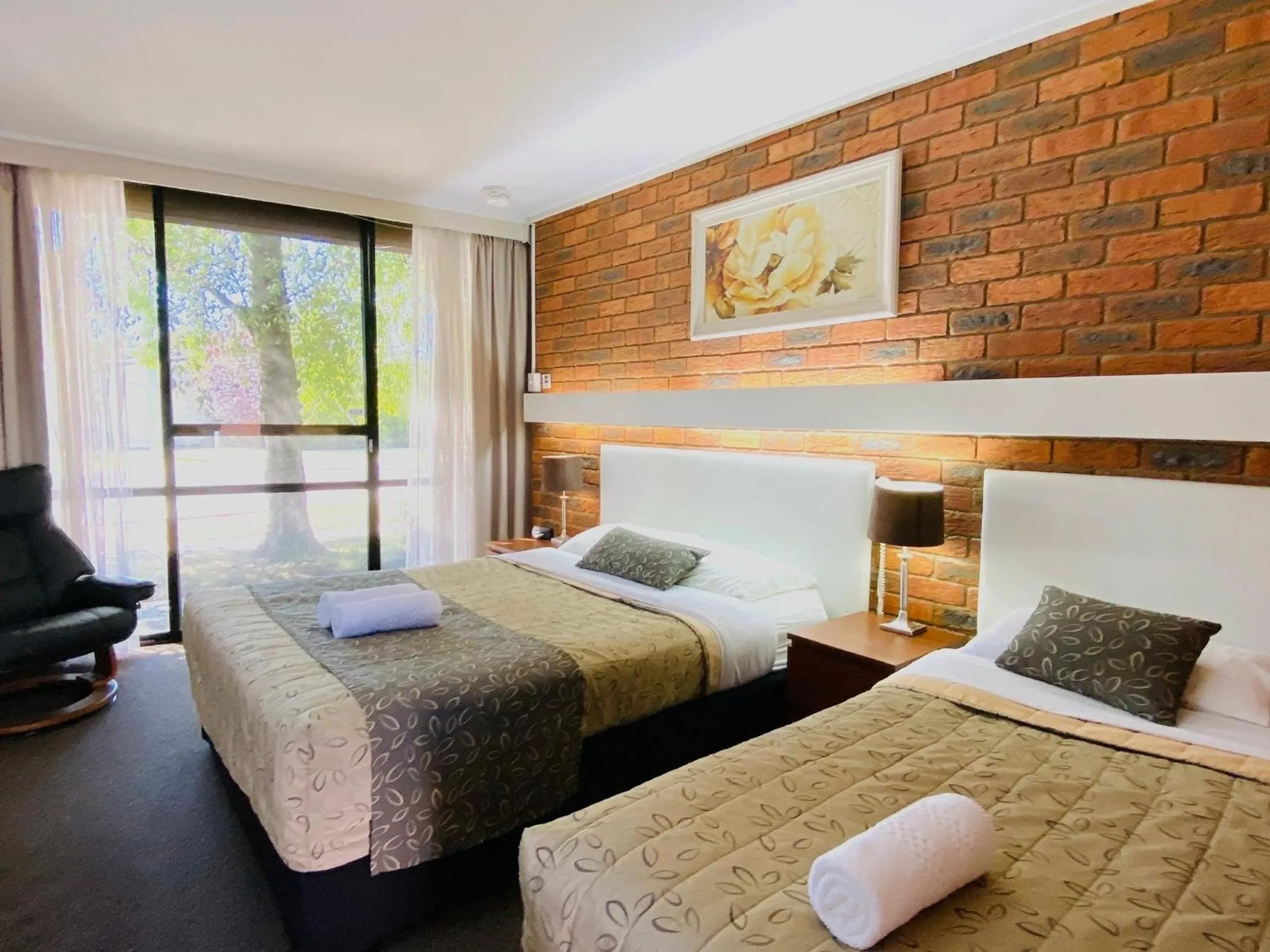 Bed in Connells Motel & Serviced Apartments