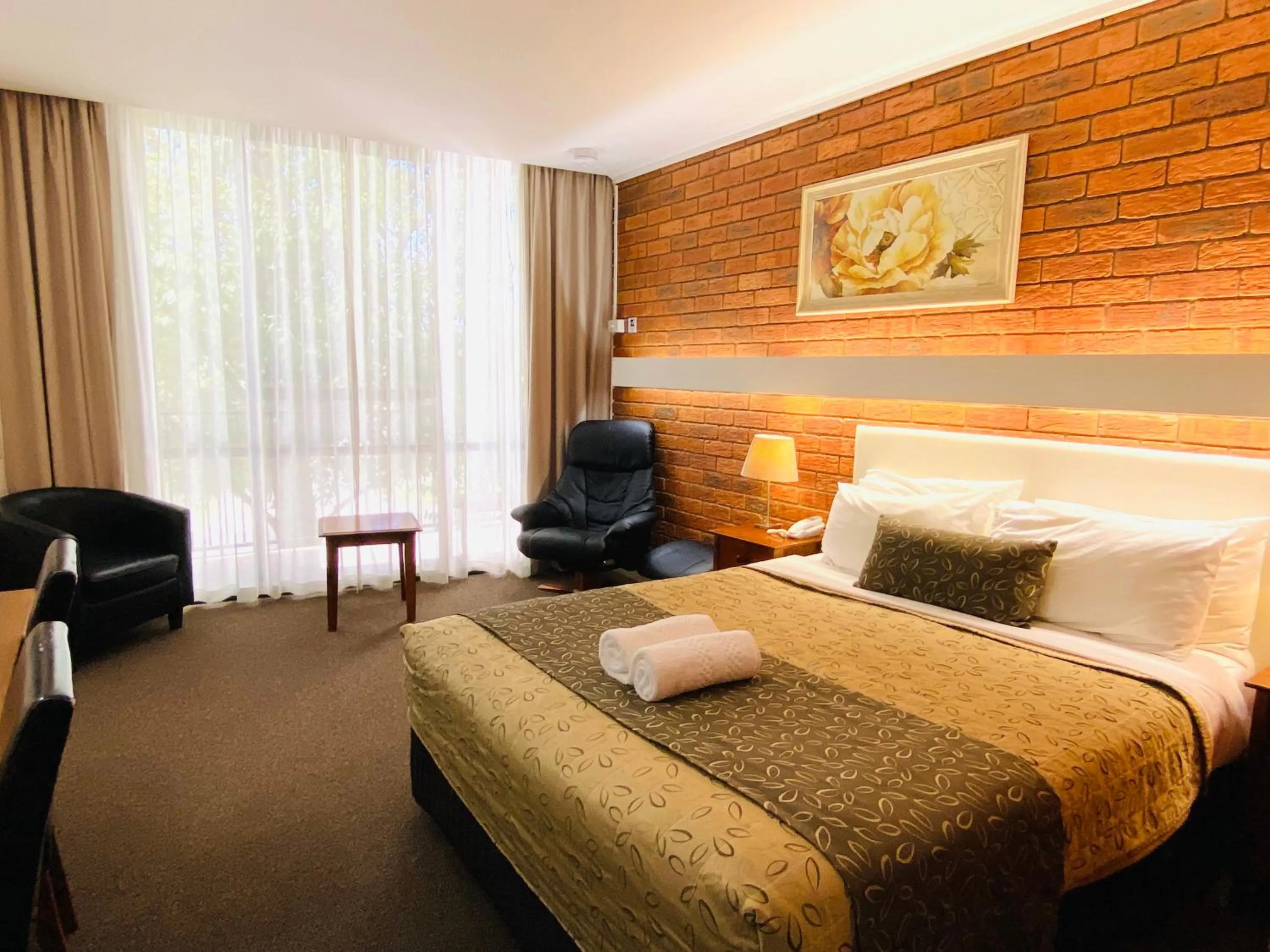 Bed in Connells Motel & Serviced Apartments