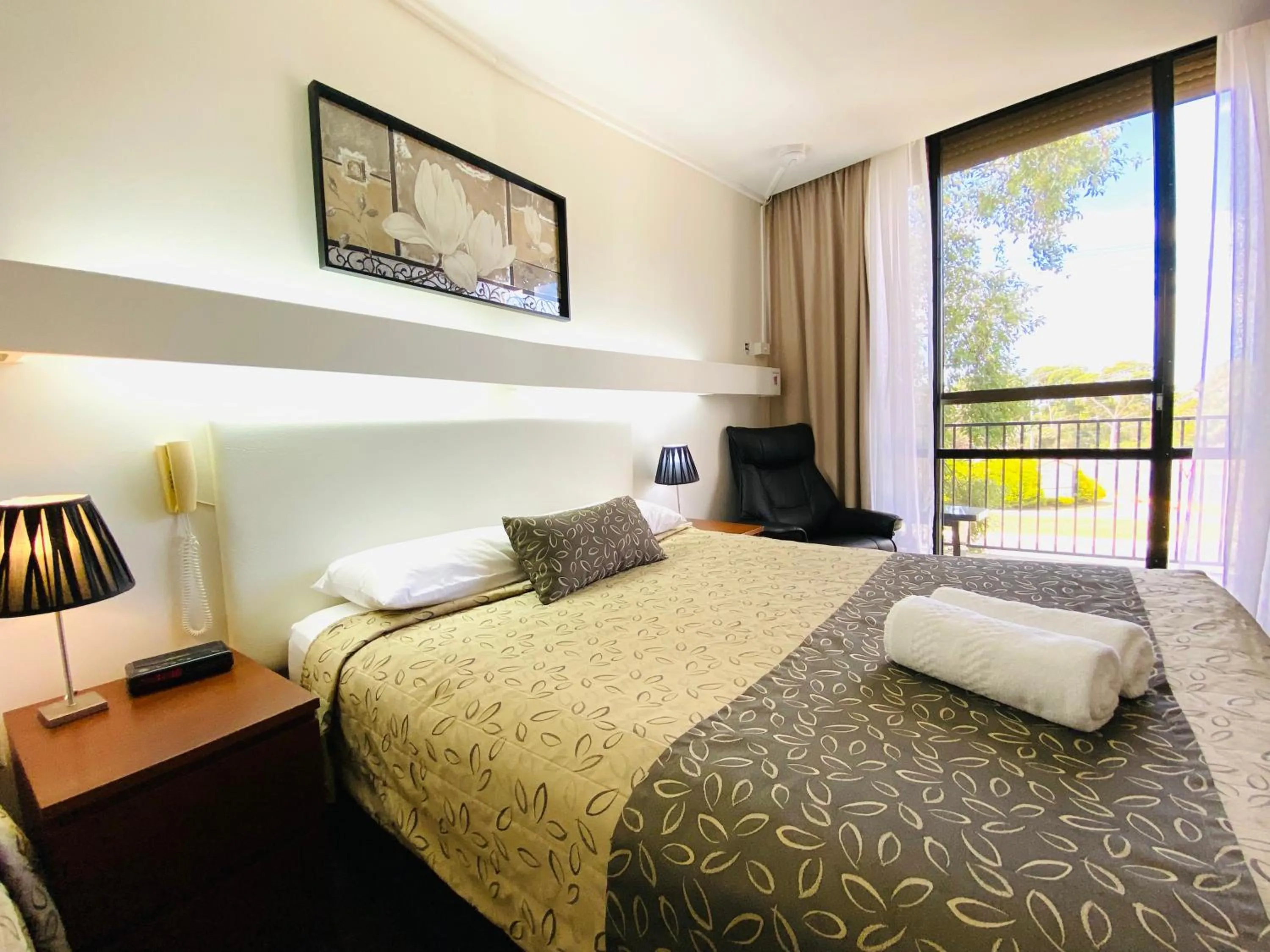 Bed in Connells Motel & Serviced Apartments