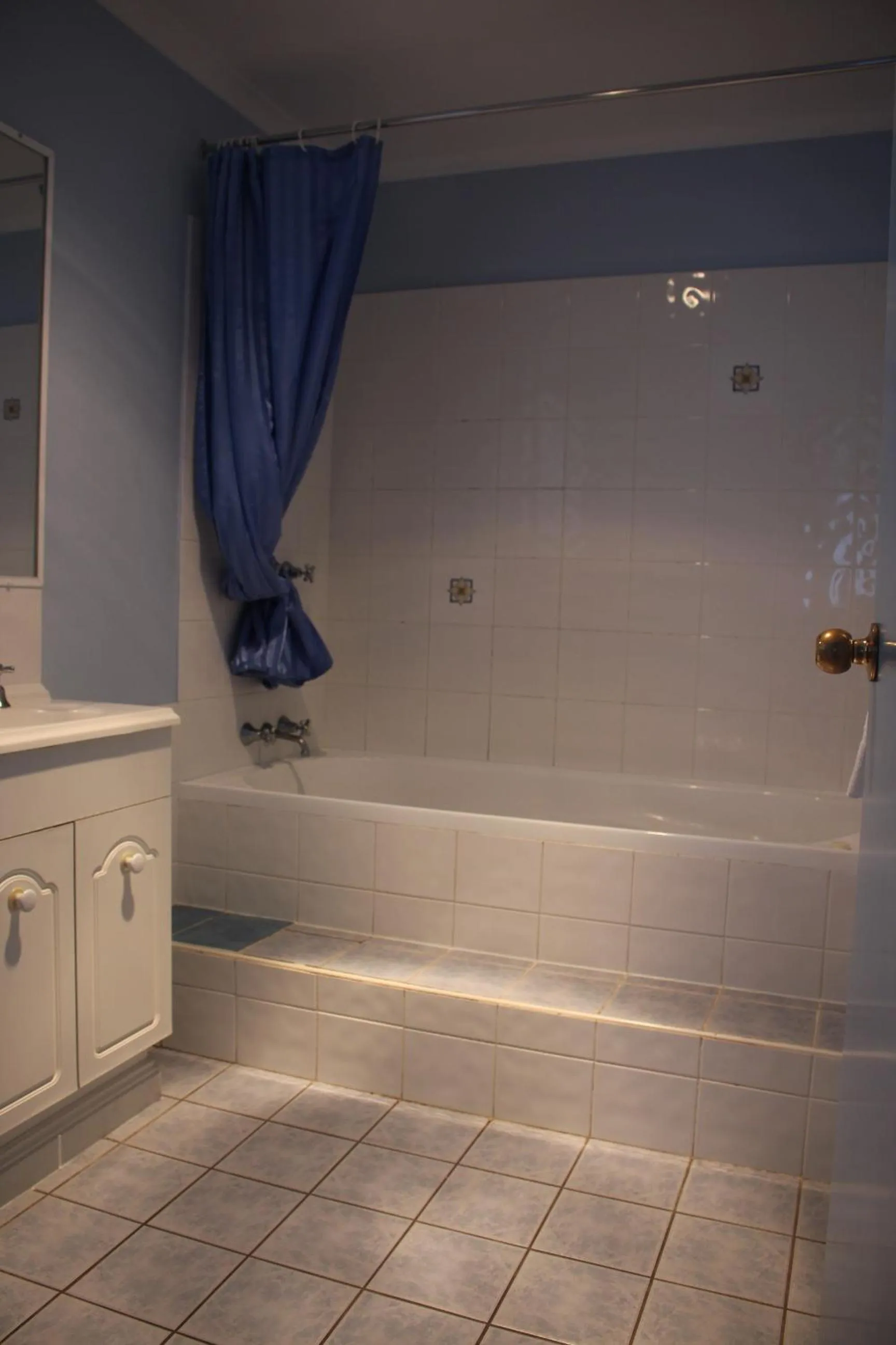 Shower in Lani's Holiday Island