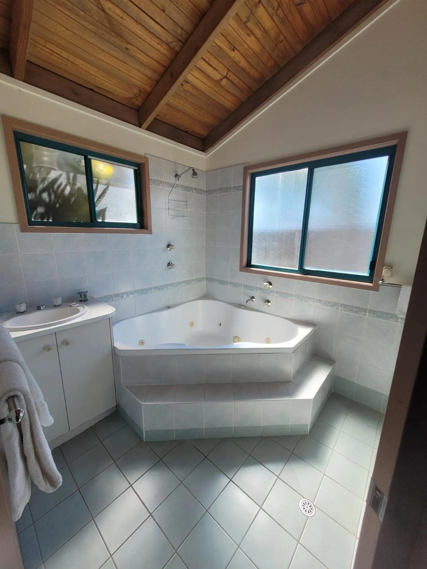 Bathroom in Lani's Holiday Island