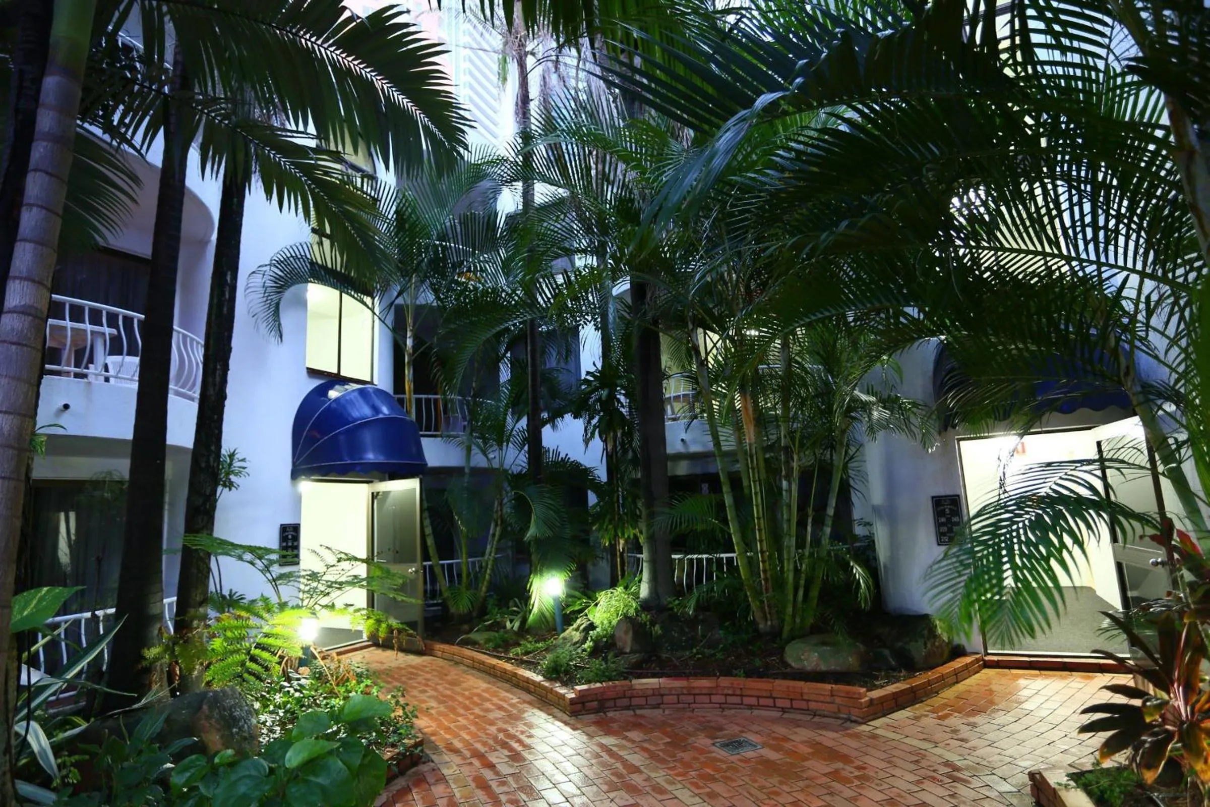 Facade/entrance in St Tropez Resort