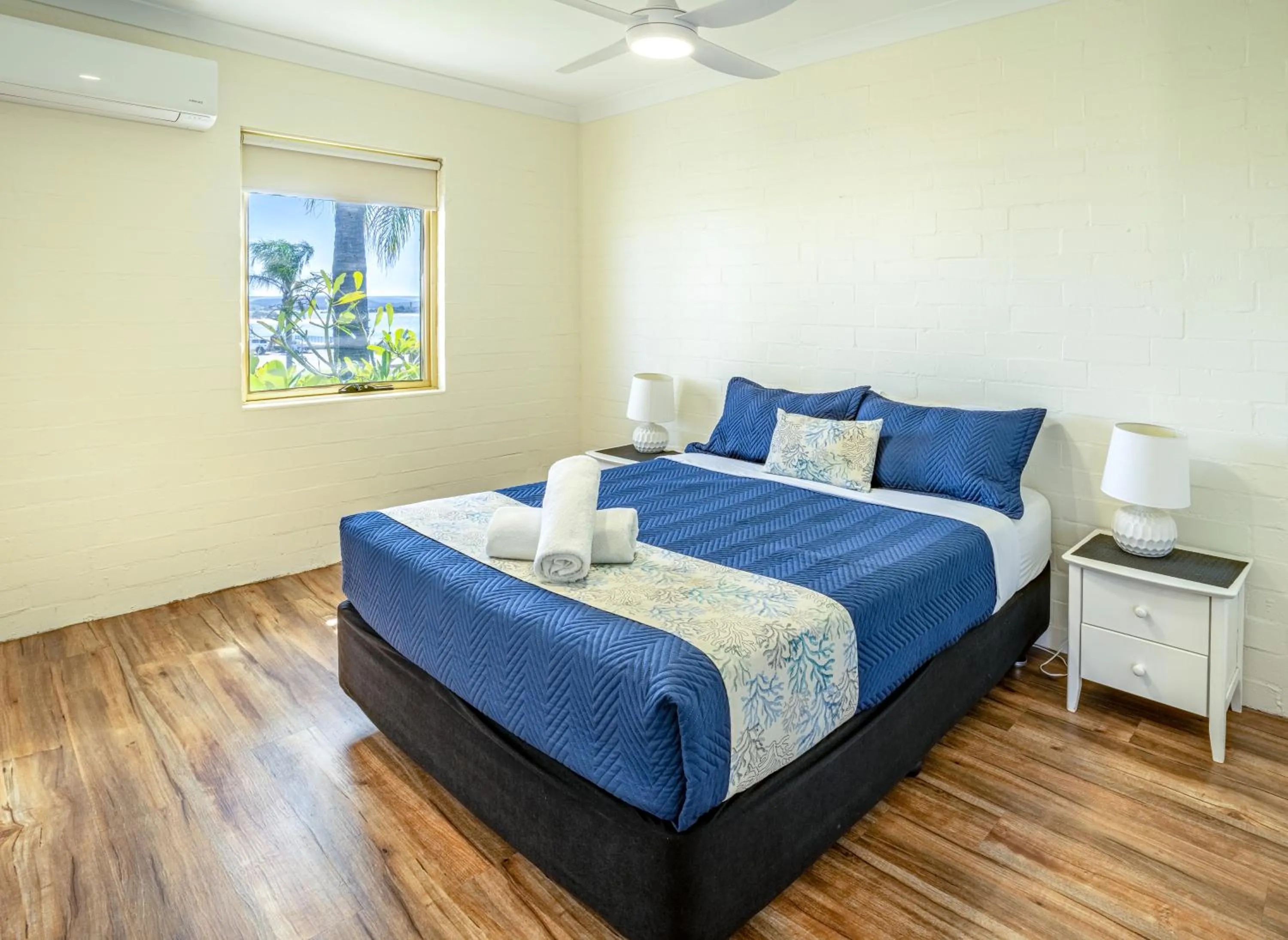 Bedroom, Bed in Kalbarri Murchison View Apartments