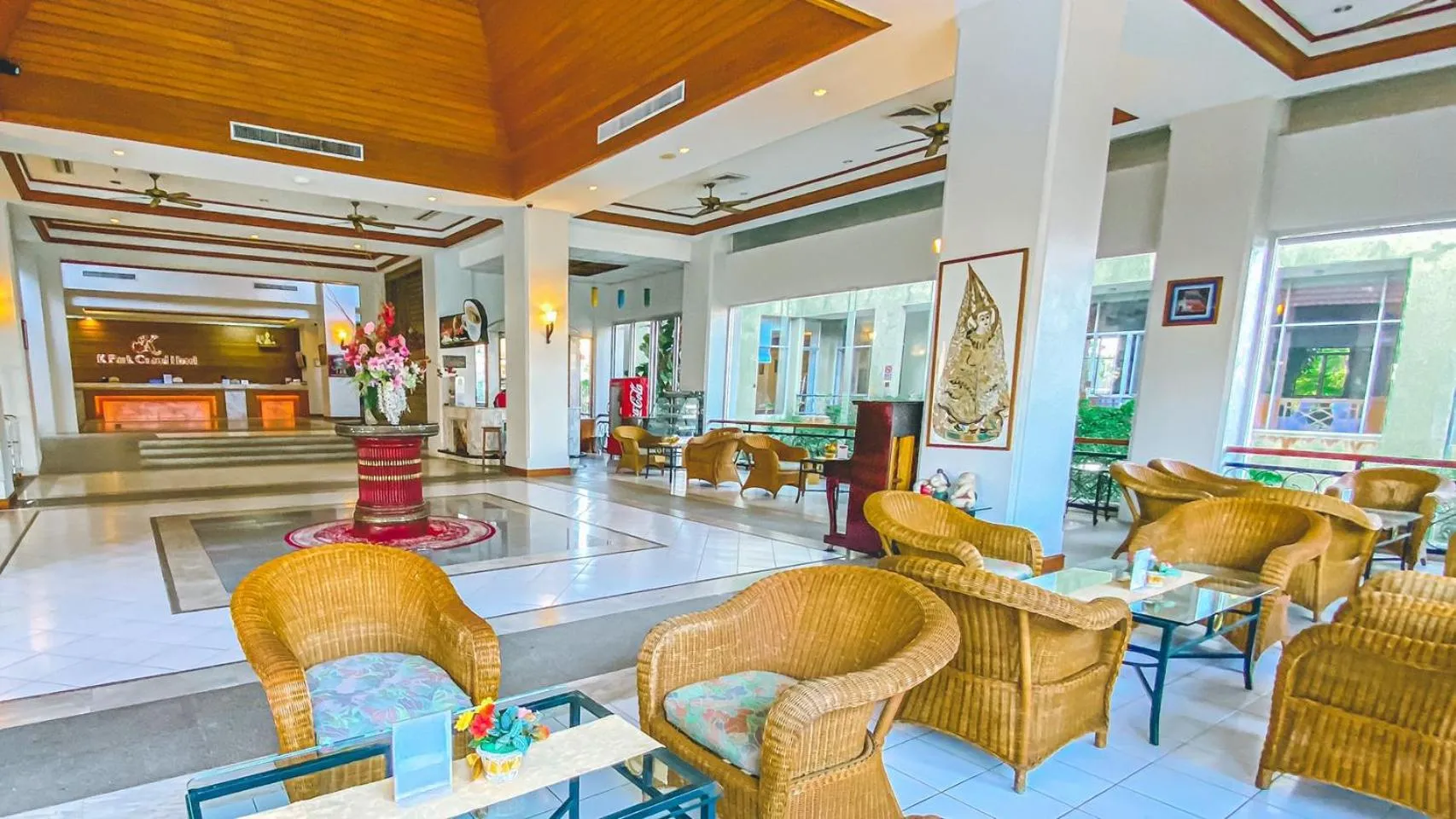 Seating area in K Park Grand Hotel