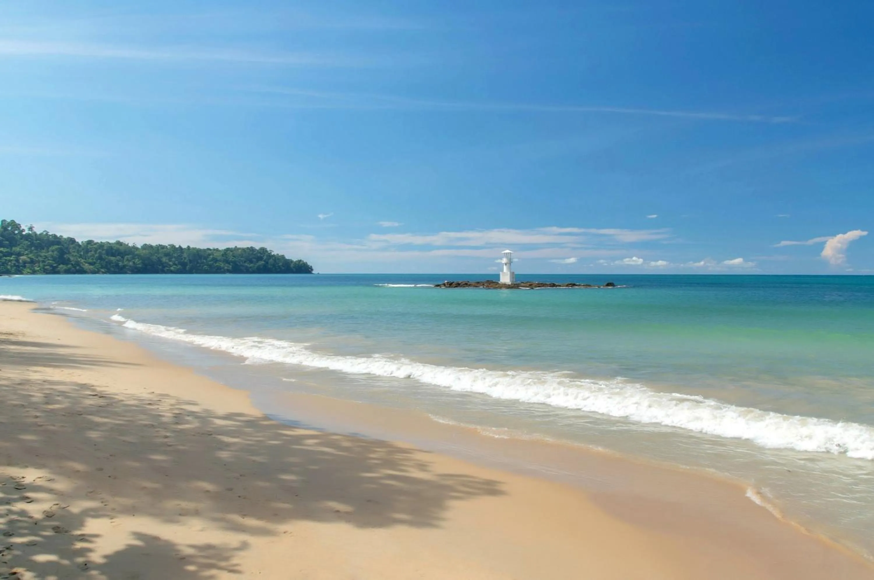 Beach in The Leaf Oceanside by Katathani - SHA Extra Plus