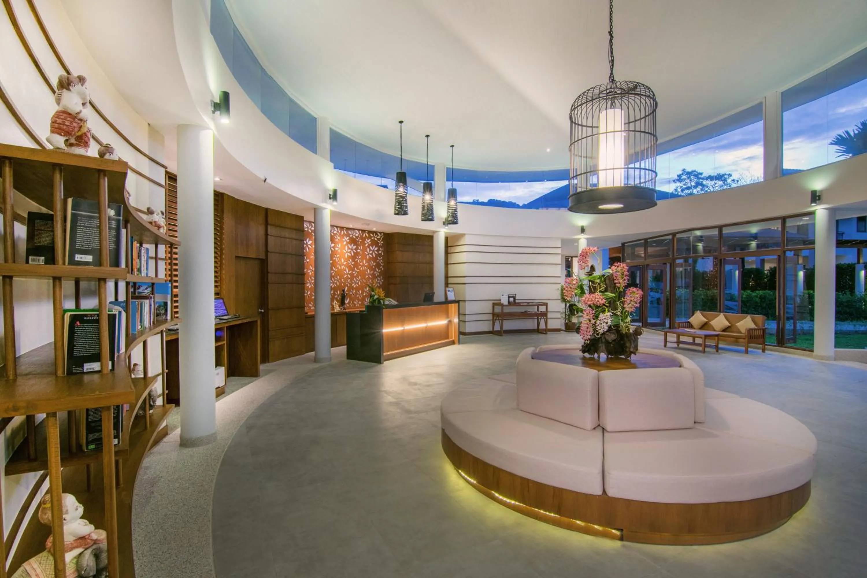 Lobby or reception in The Leaf Oceanside by Katathani - SHA Extra Plus