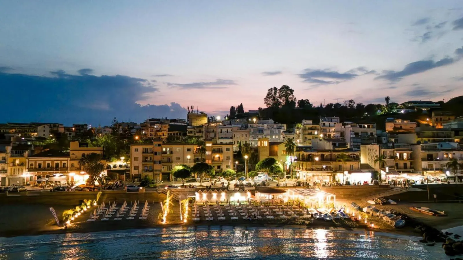 Beach in B&B Marranzano