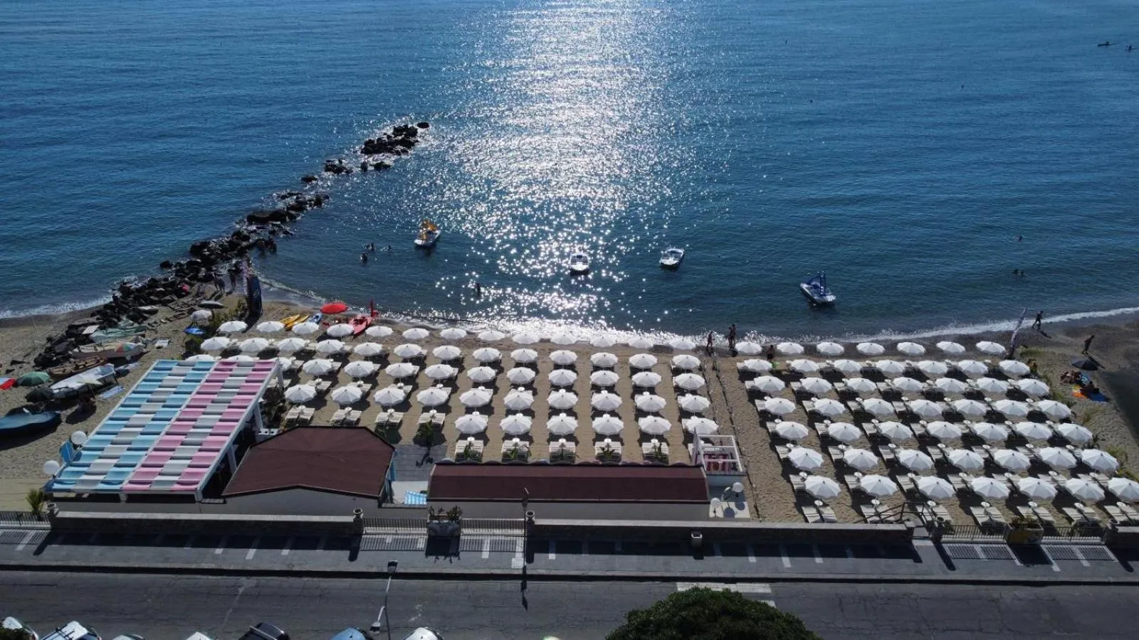 Beach in B&B Marranzano