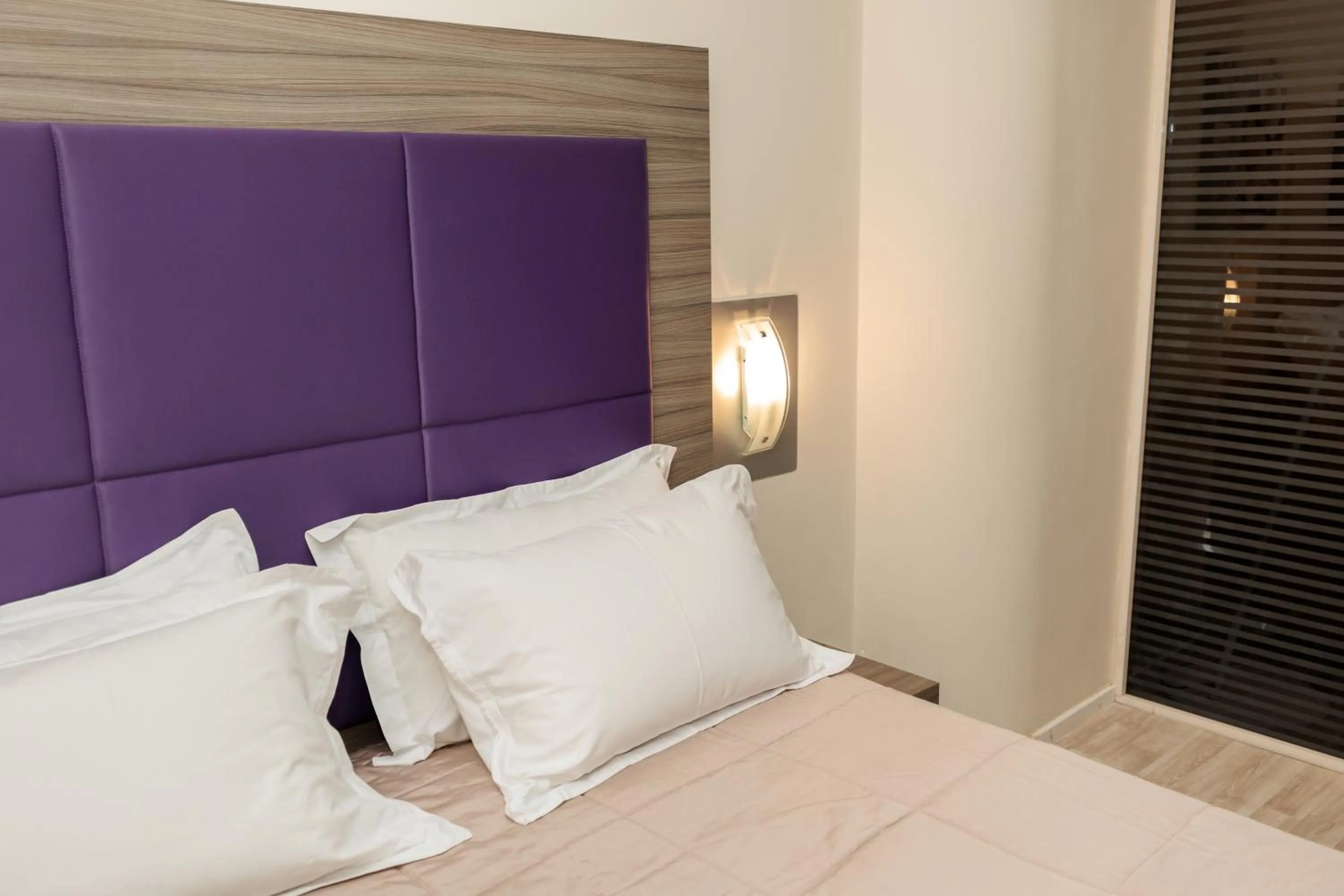 Bed in Sky Hotel Tirana