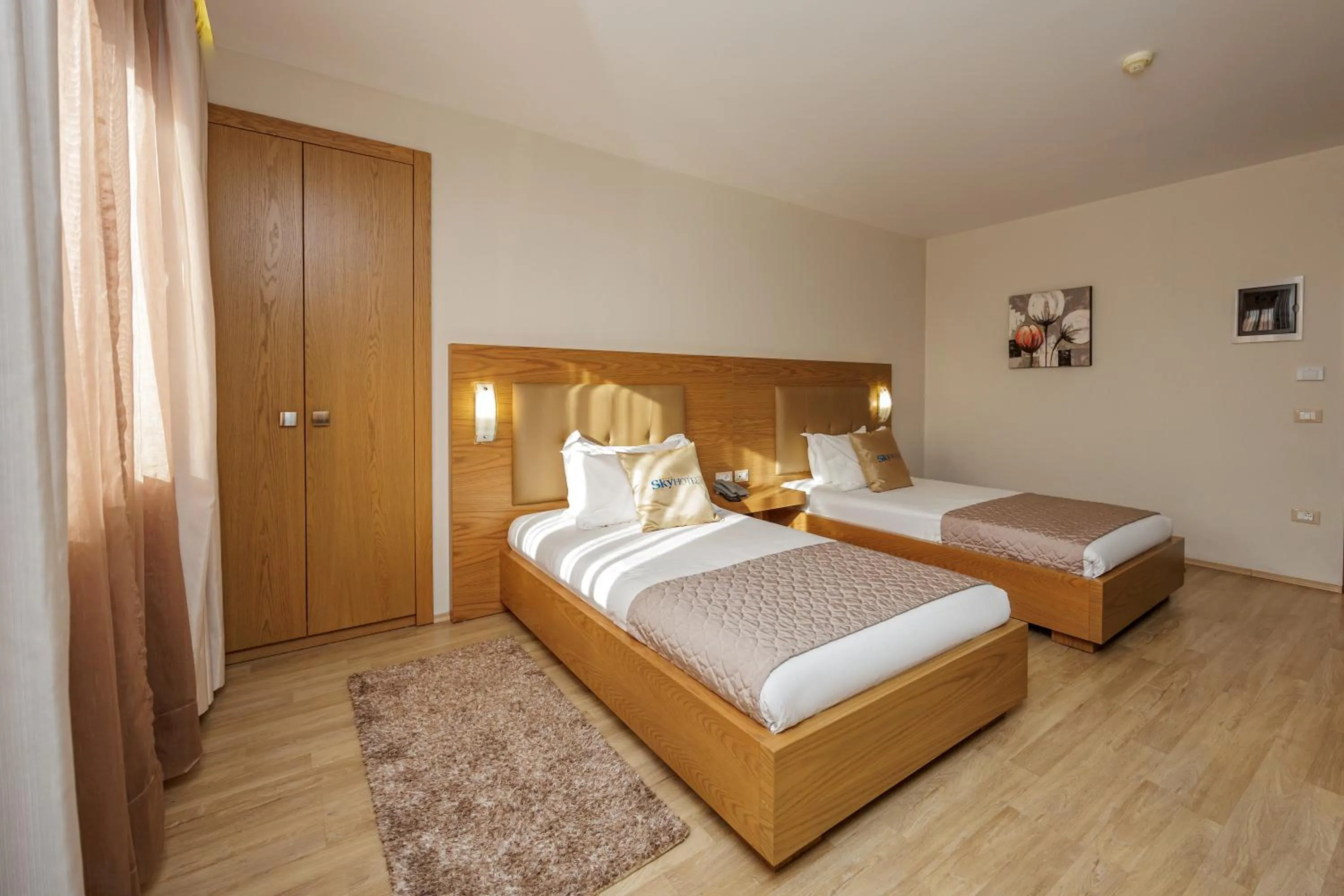 Bed in Sky Hotel Tirana