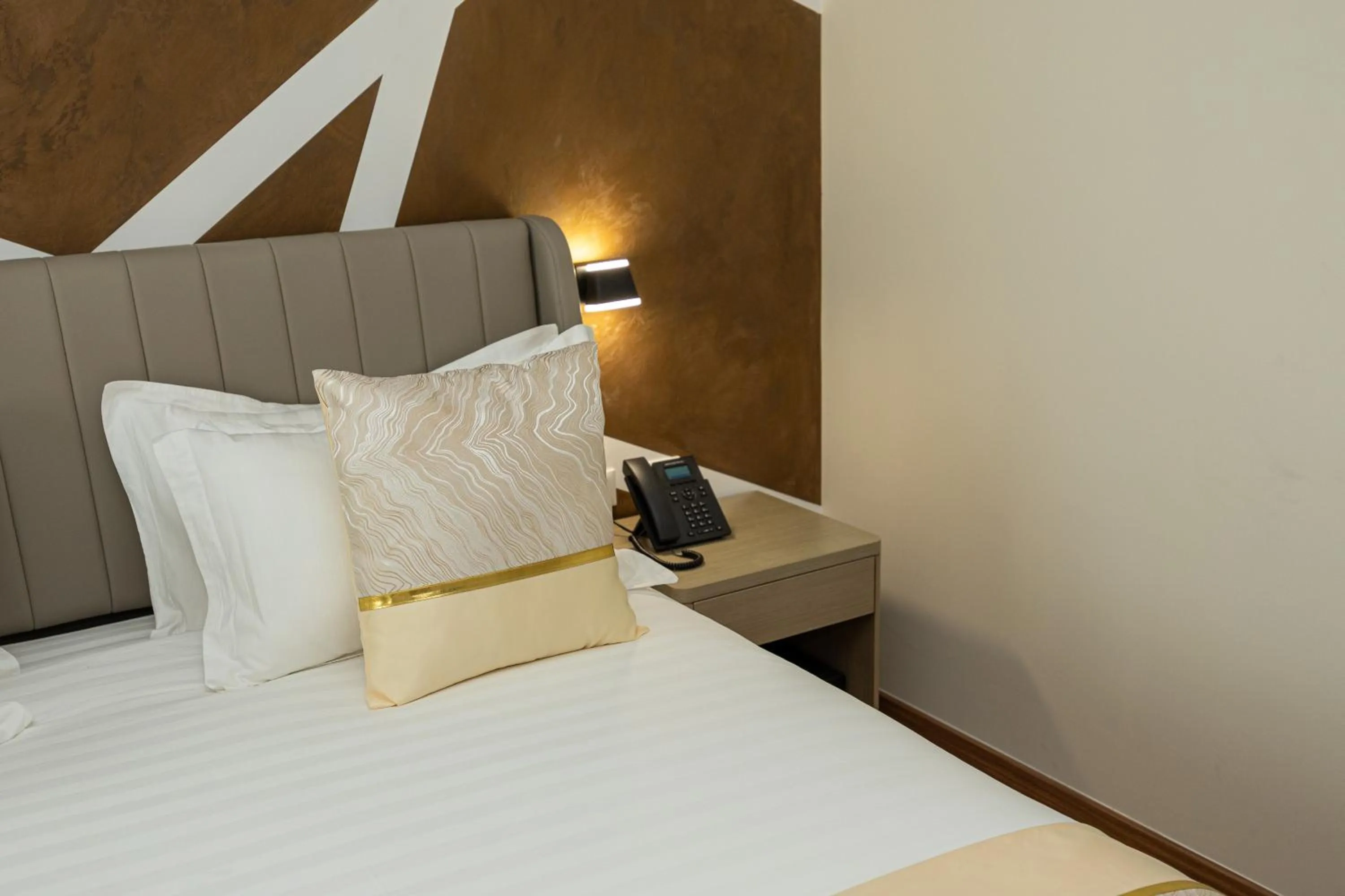 Bed in Sky Hotel Tirana