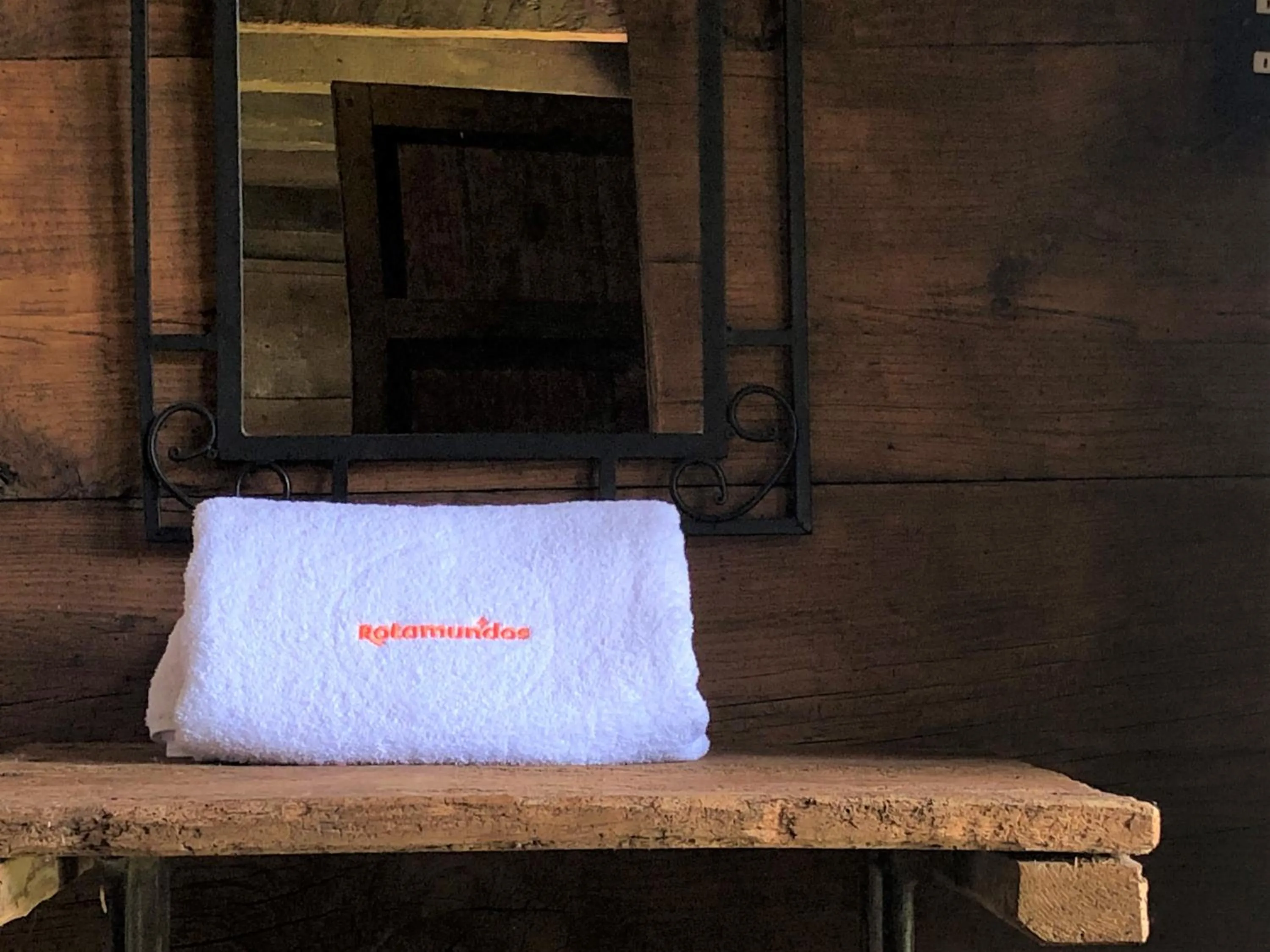 Property logo or sign in Cabañas Del Valle