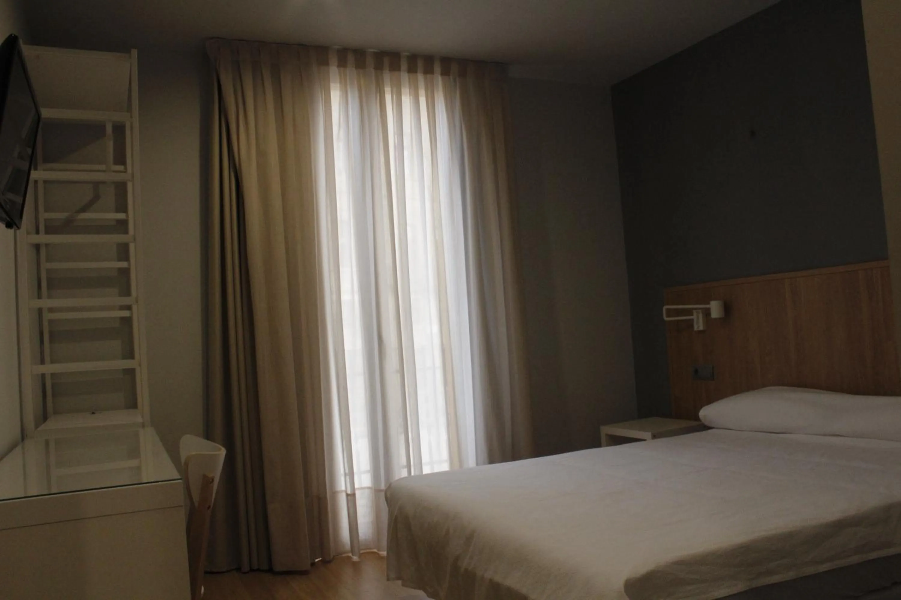 Bed in Hostal Universitat