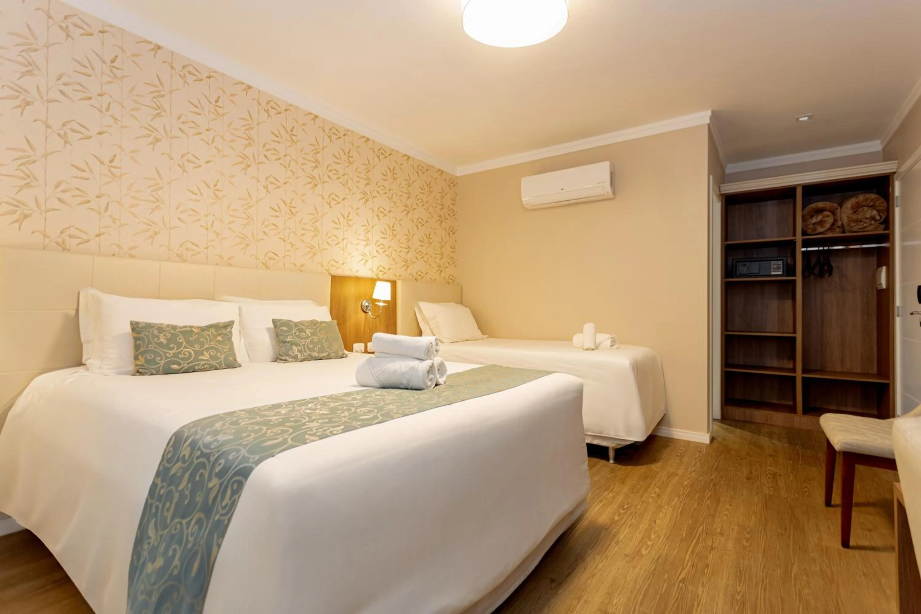 Bed in Hotel Jardins da Colina