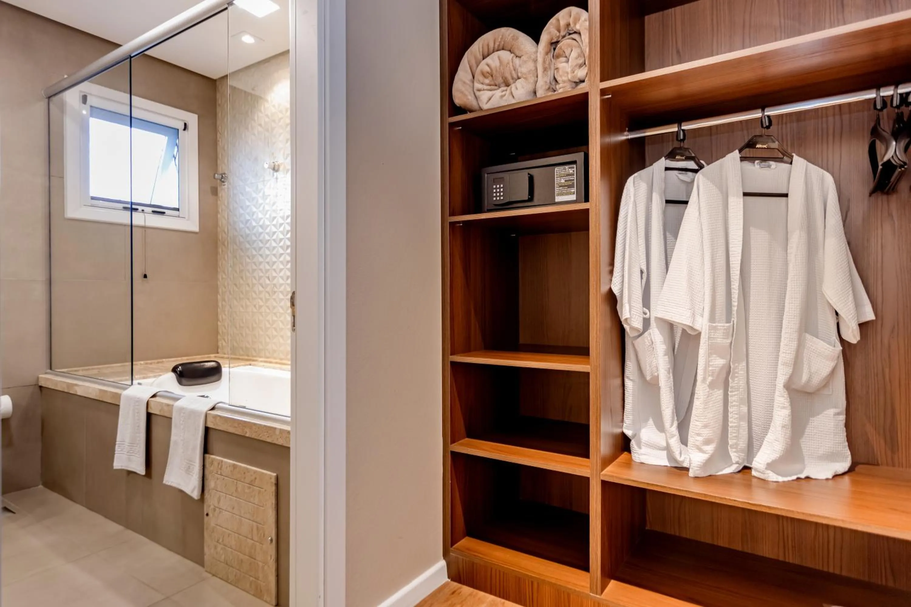 Bathroom in Hotel Jardins da Colina