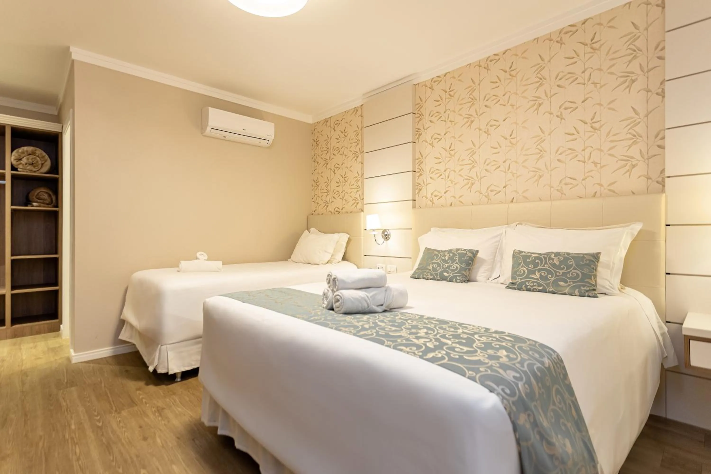 Bed in Hotel Jardins da Colina