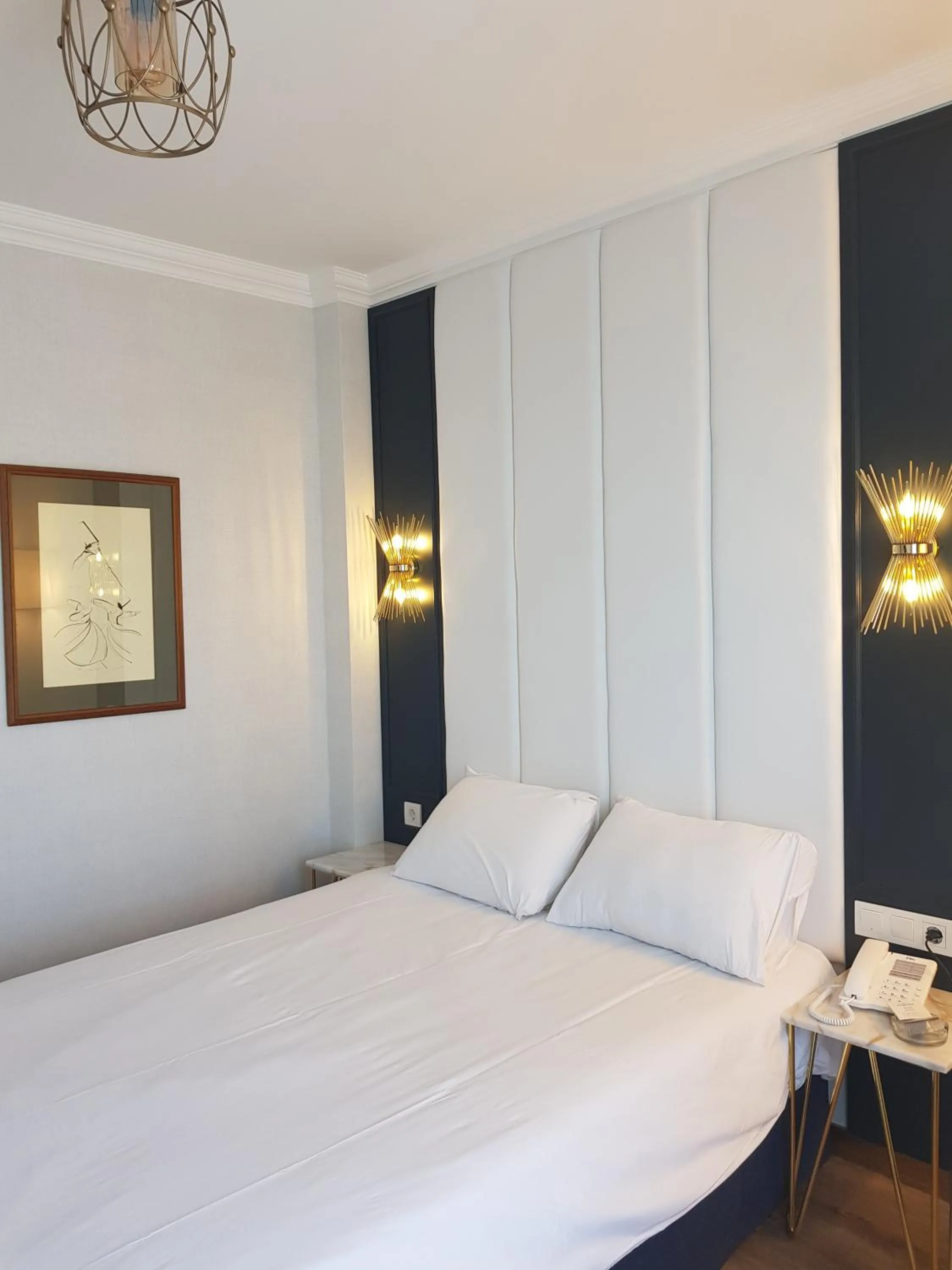 Bed in Hotel Ephesus Istanbul