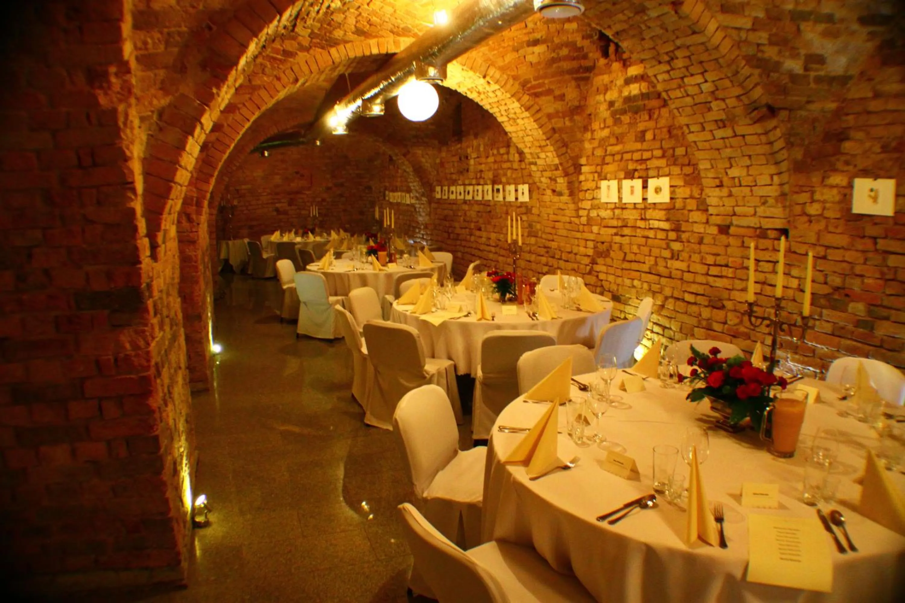 Banquet/Function facilities in Hotel Kolegiacki