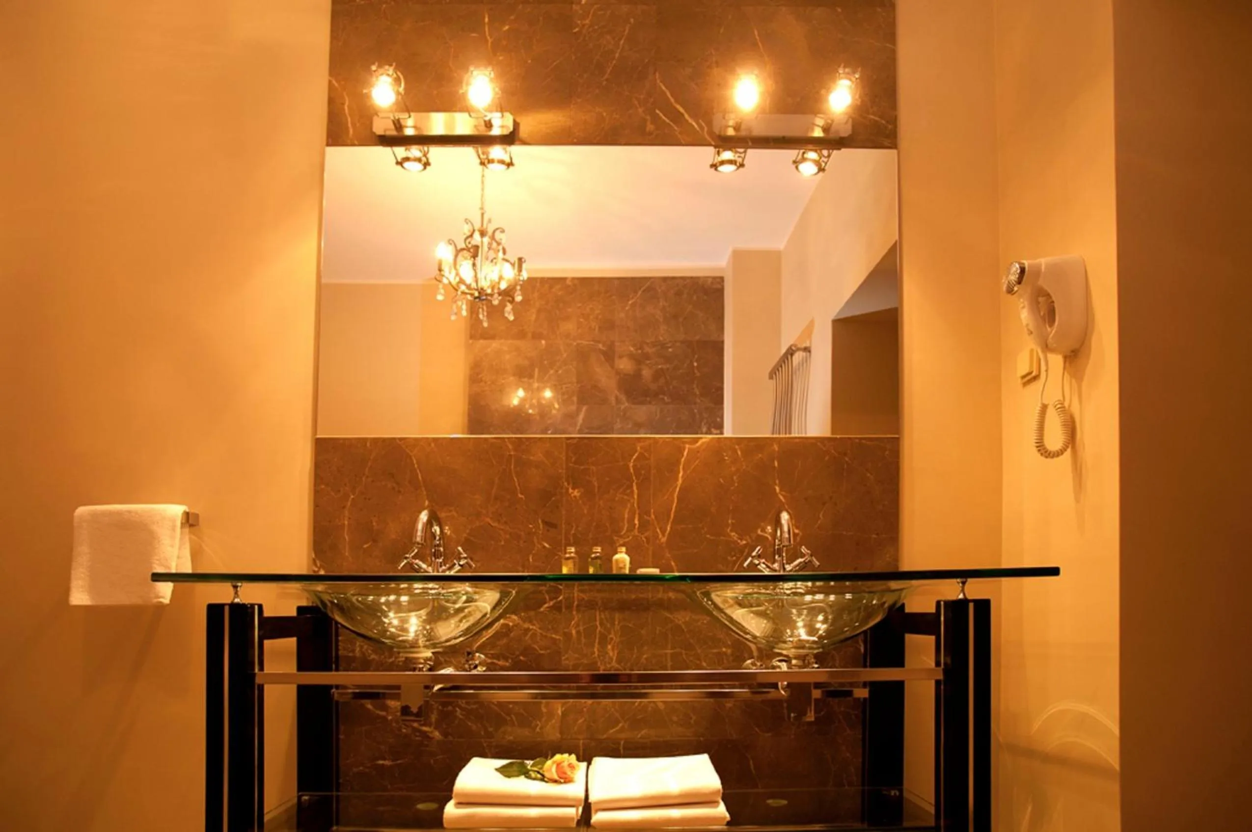 Bathroom in Hotel Kolegiacki