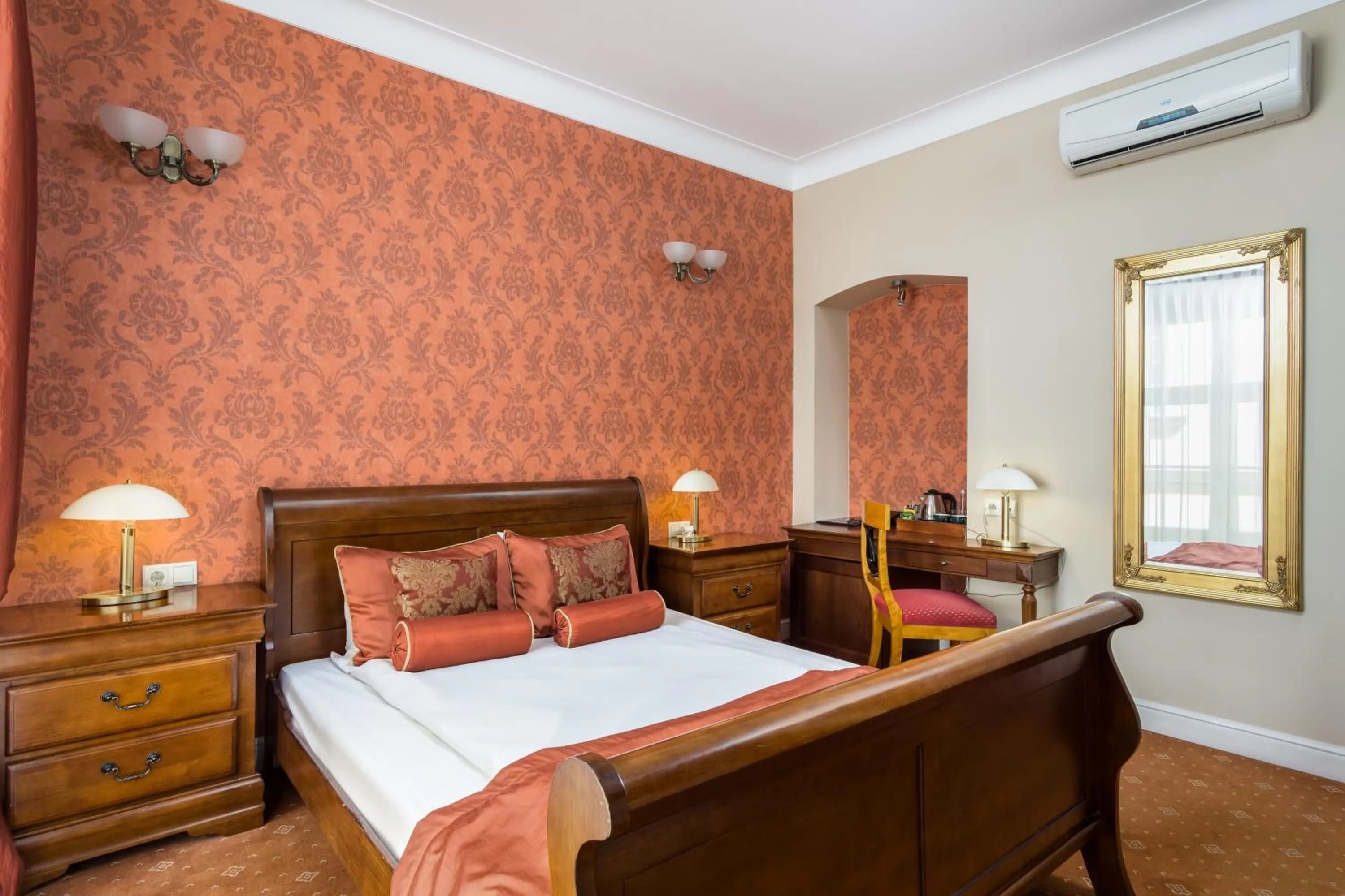 Photo of the whole room, Bed in Hotel Kolegiacki