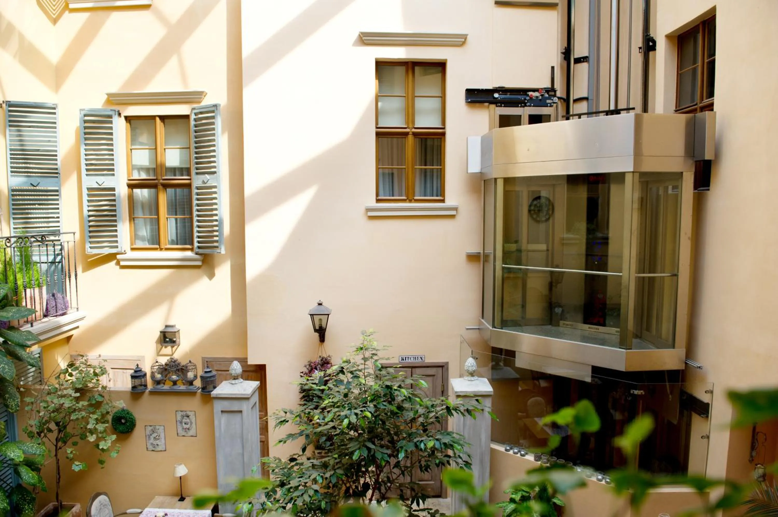 Area and facilities in Hotel Kolegiacki