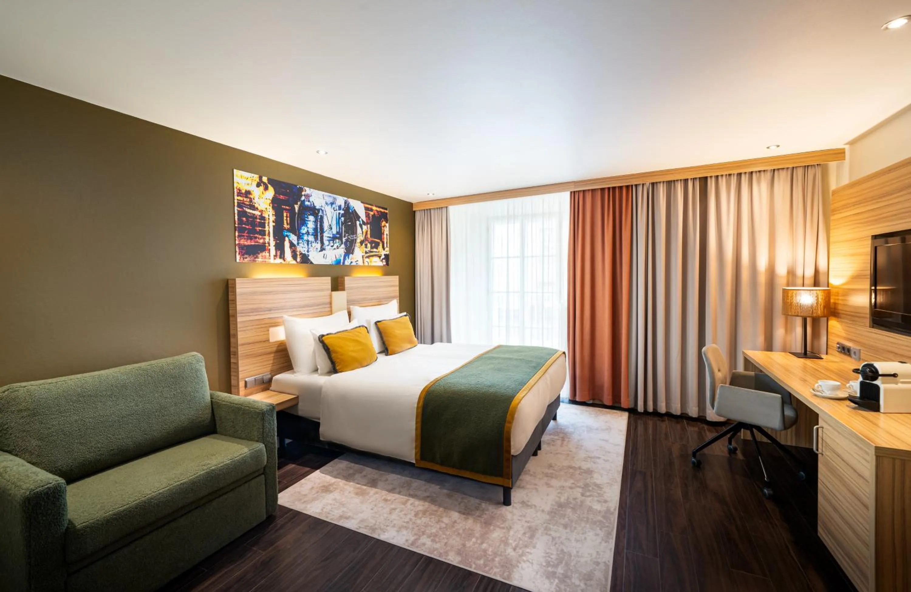 hair dresser, Bed in Leonardo Boutique Hotel Salzburg Gablerbräu