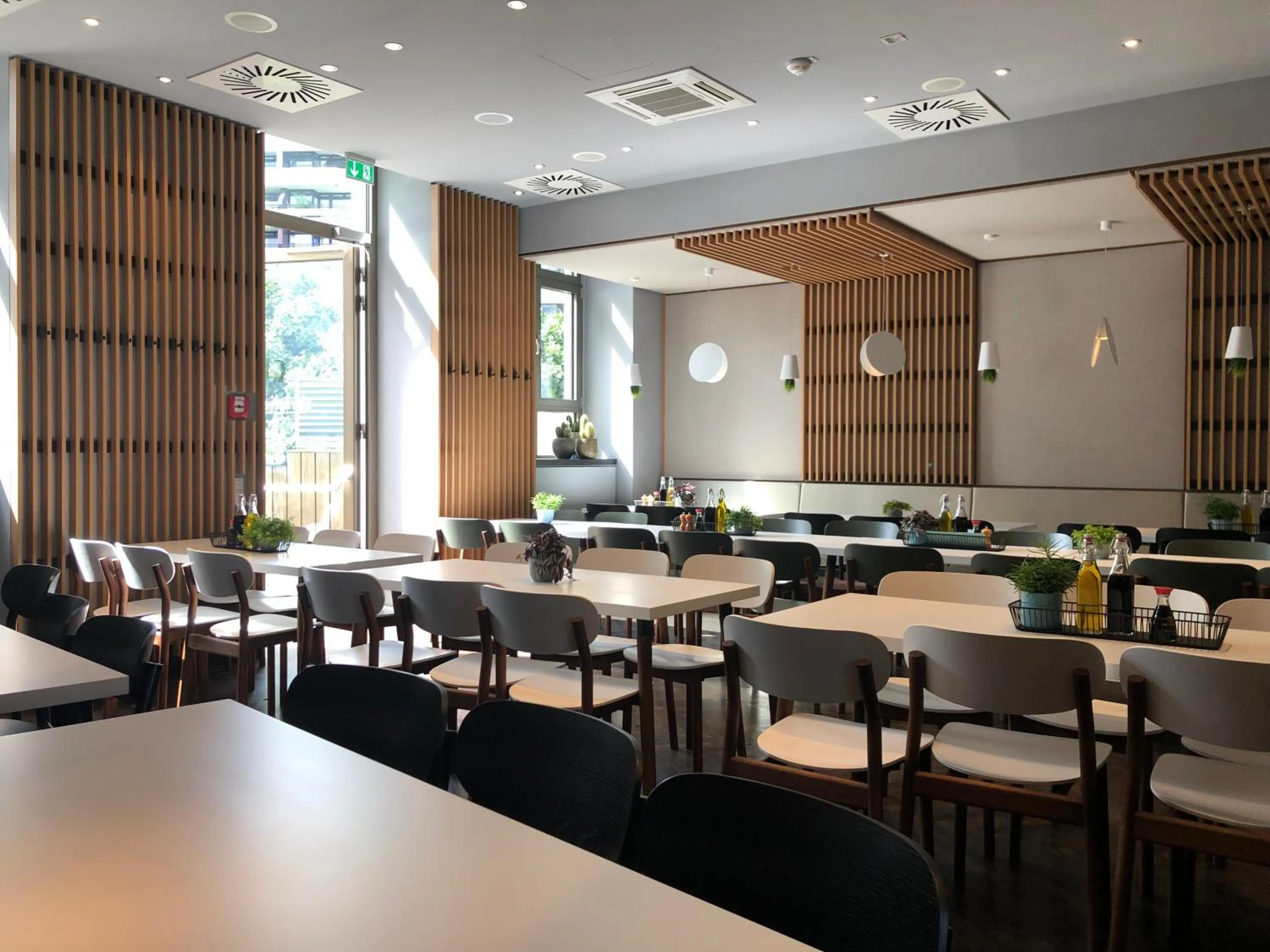 Restaurant/places to eat in Hotel Indigo Berlin – Ku’damm by IHG