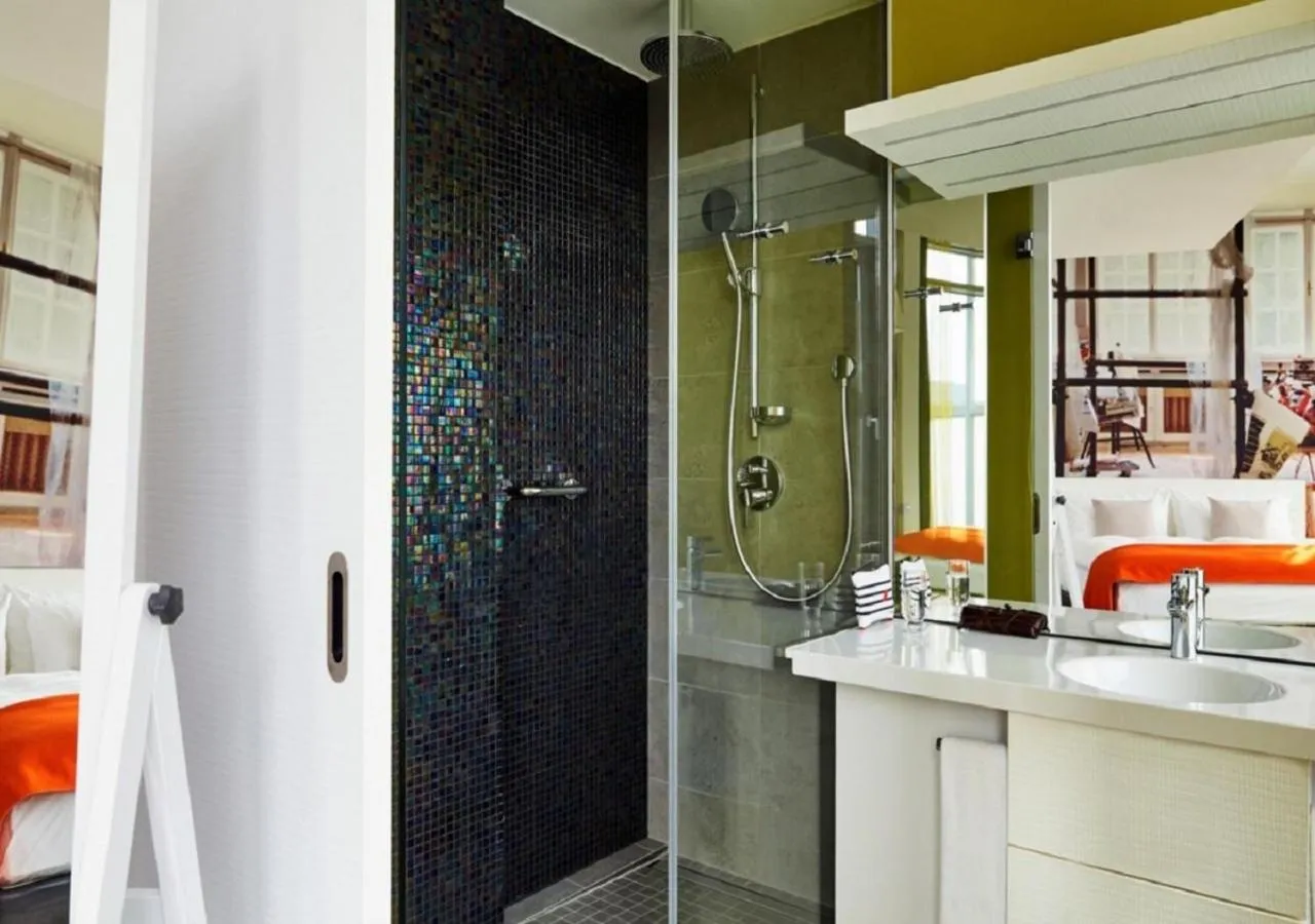 Bathroom in Hotel Indigo Berlin – Ku’damm by IHG