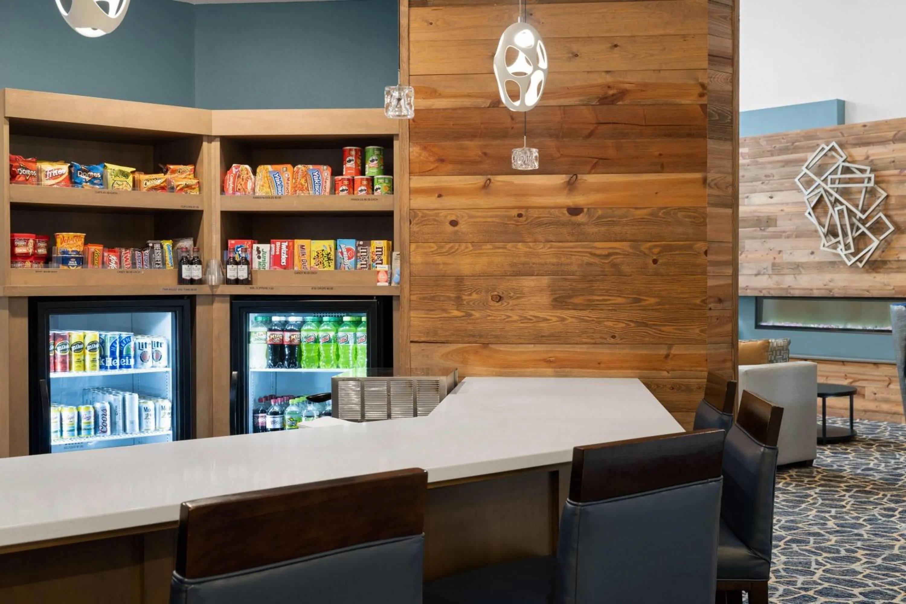 Food and drinks in Little Crow Resort & Conference, Trademark by Wyndham