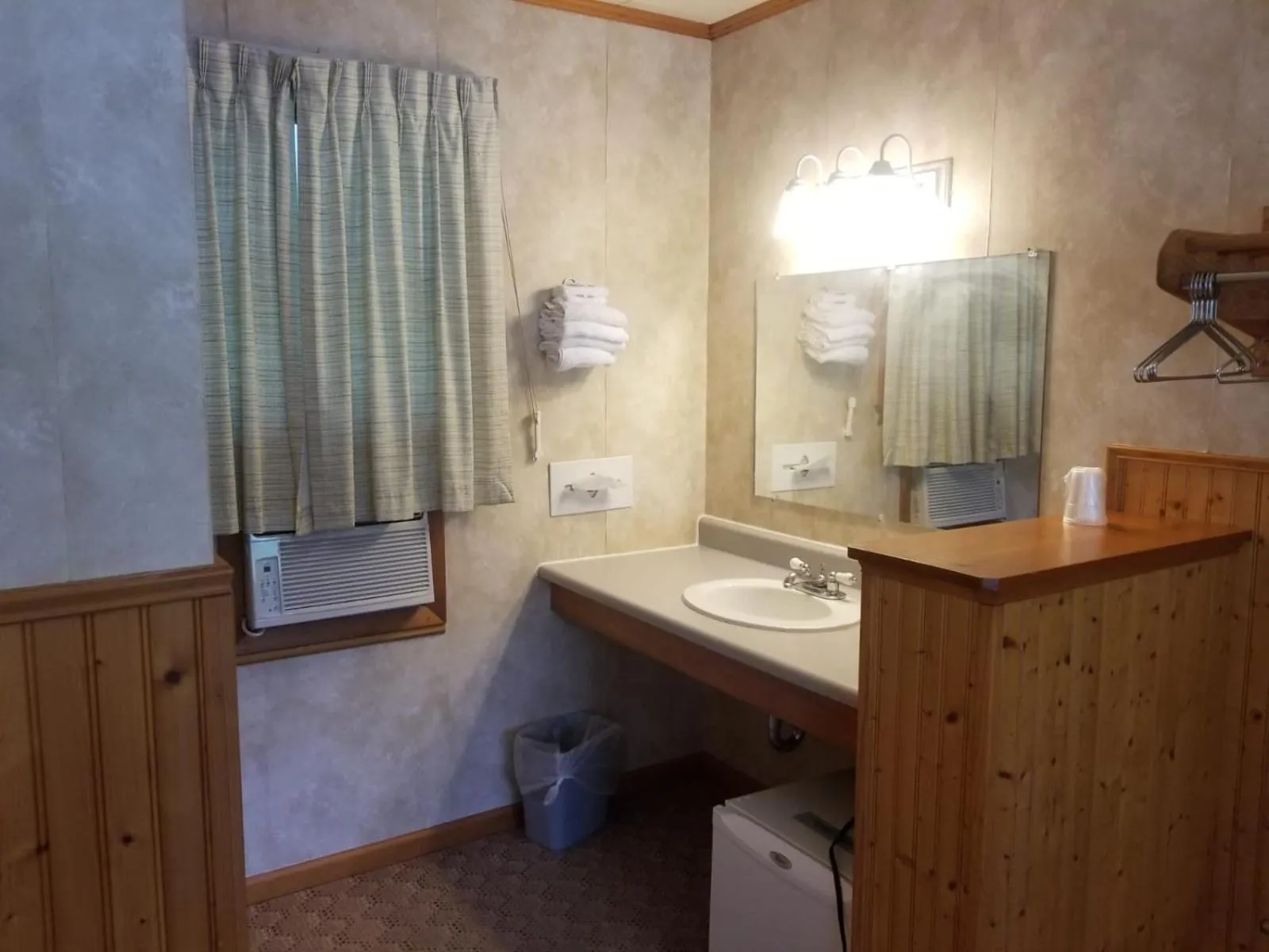 Catskill Motor Court