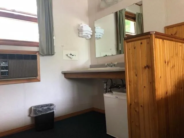 Catskill Motor Court