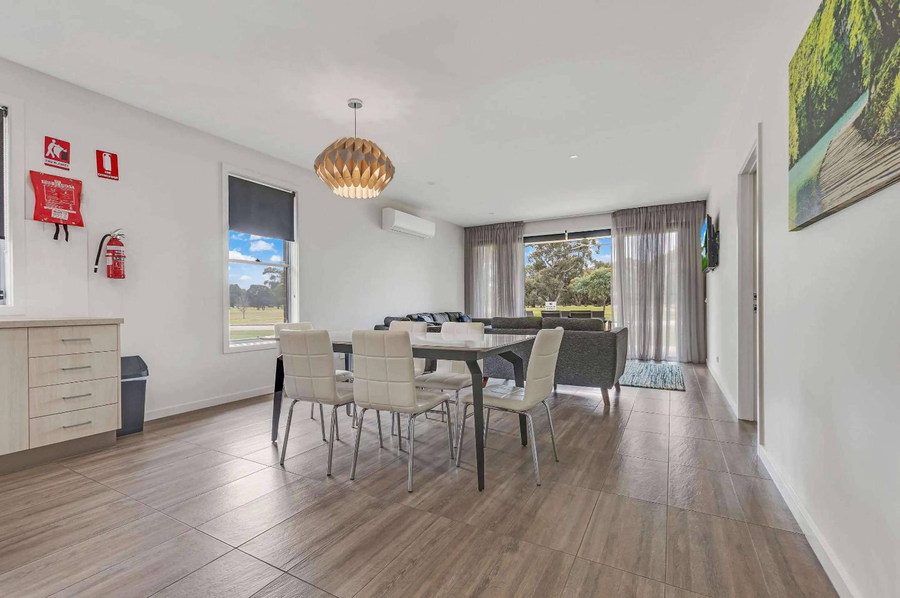 Restaurant/places to eat in Comfort Suites Clubarham Golf Resort