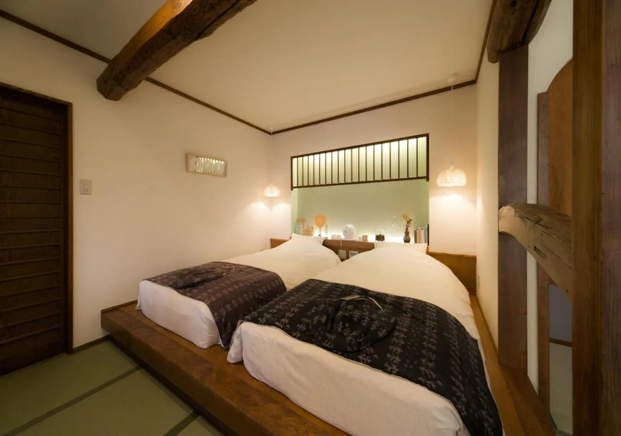 Photo of the whole room, Bed in CHAHARU Hanare Dogo Yumekura